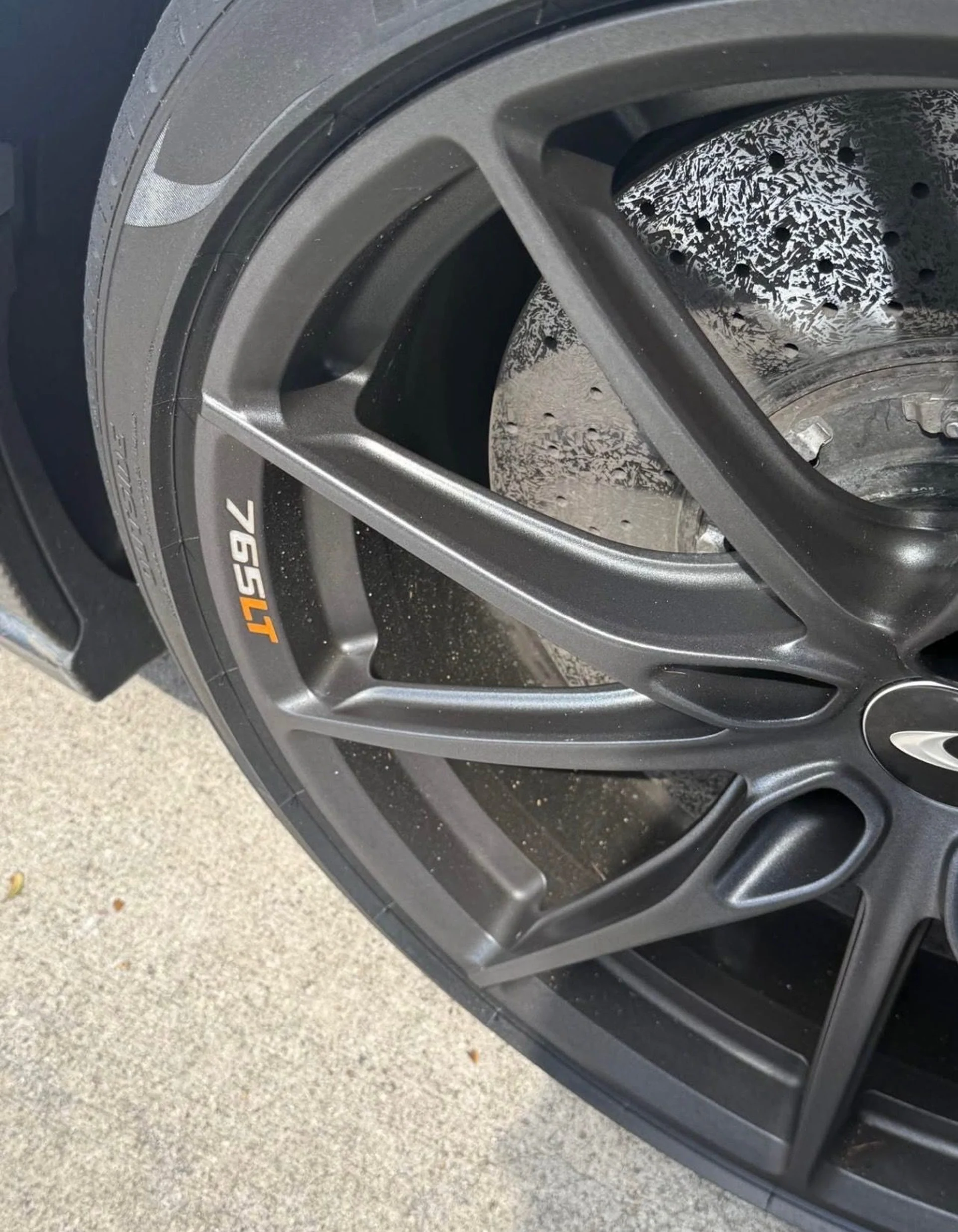 mph009_2222533922_Used_2016_Mc_Laren_675_LT_1760386815_ac5744e5d9