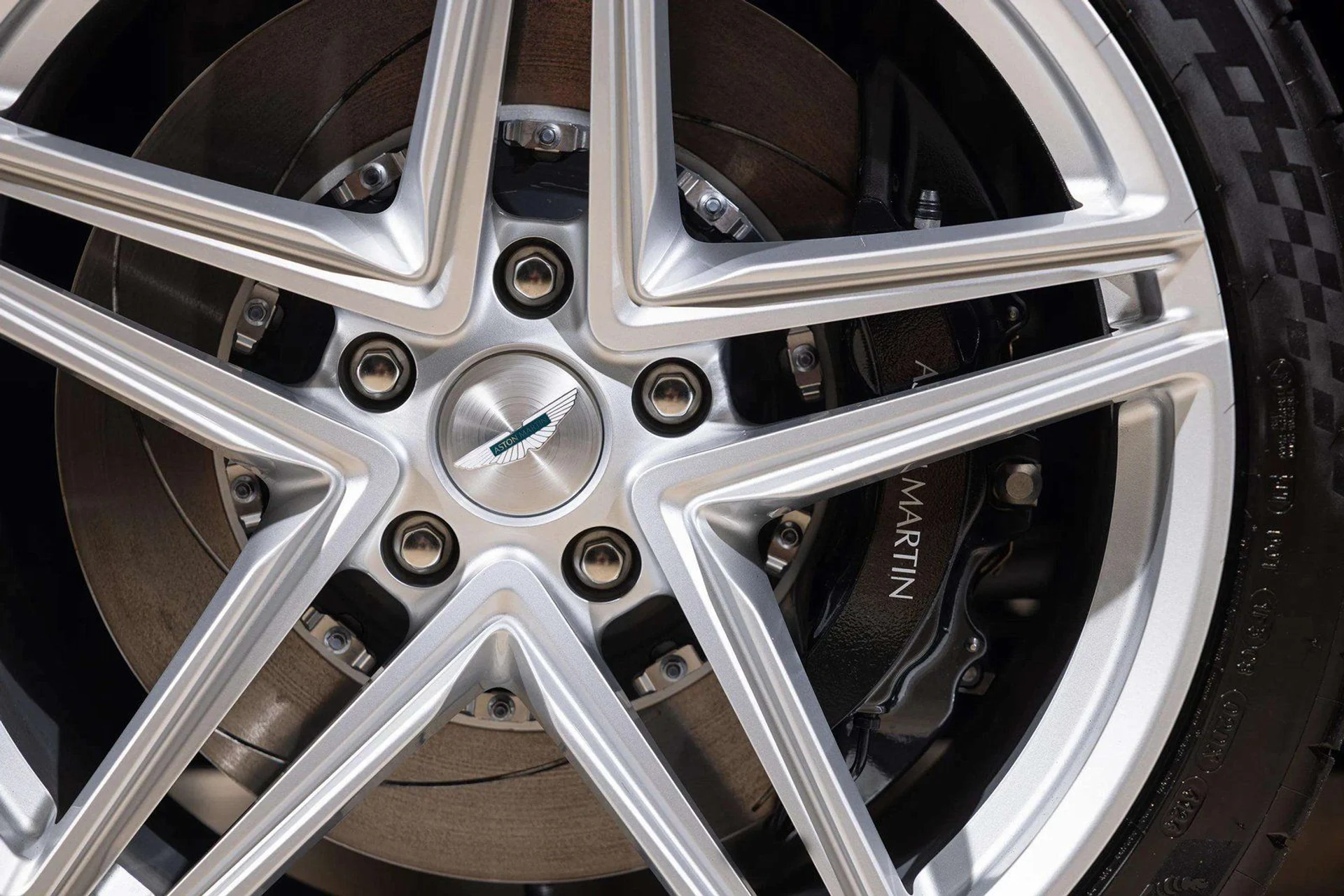 mph009_2231679815_27693b25_40ca_47c1_b443_7c99722a2a83_d8670c2790