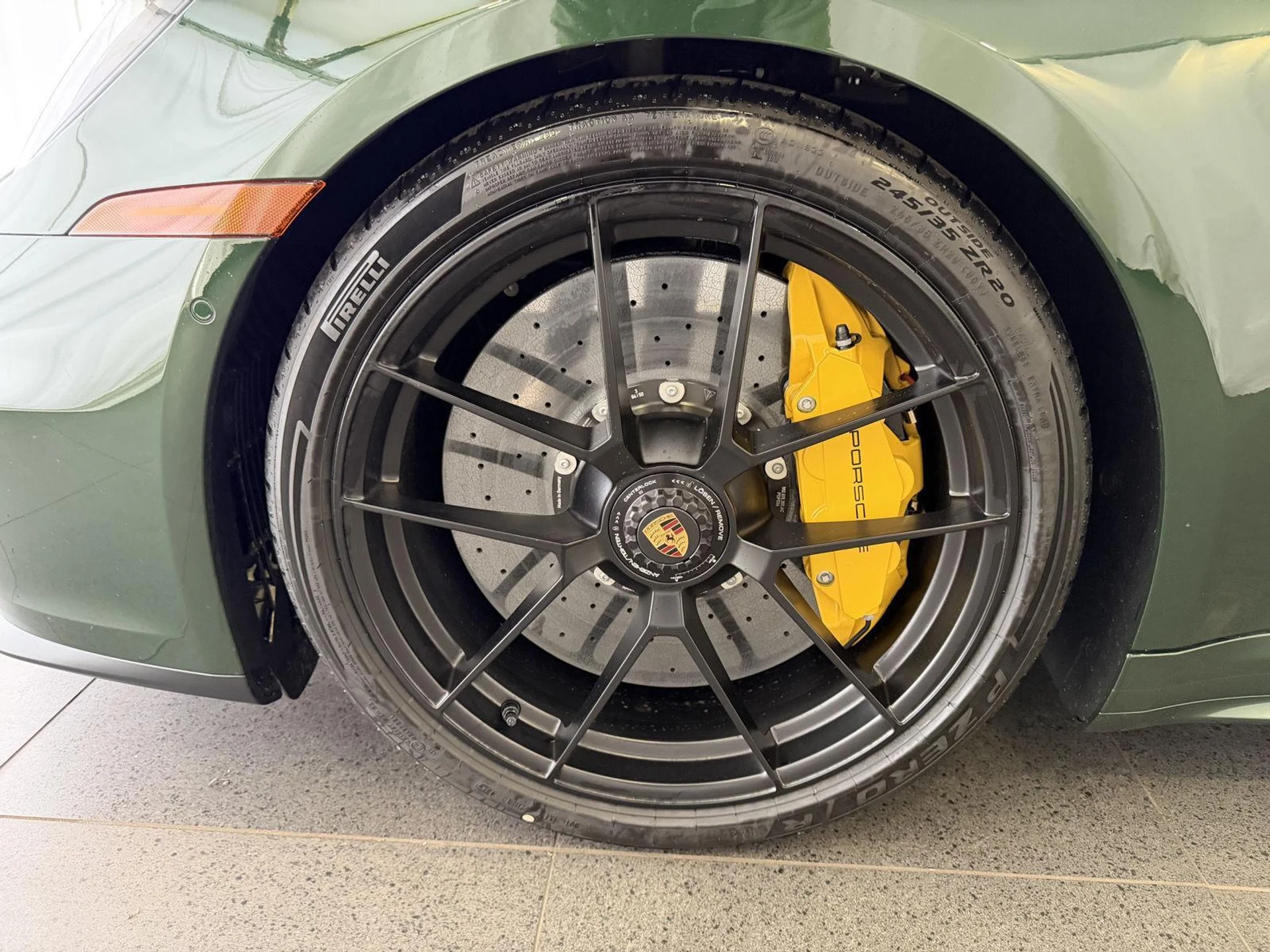 mph009_2247230063_9c70e81e655bc58d930ab1c6c31b4202x_ba264d5d09