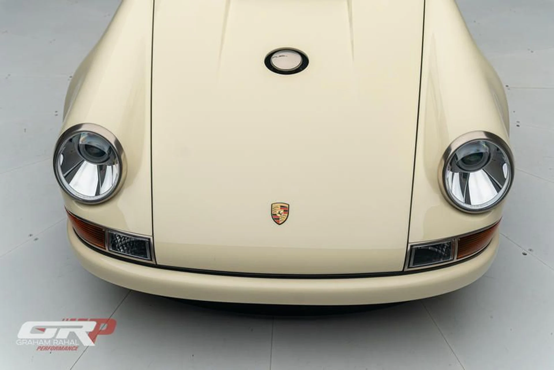 mph009_2248052007_DCCA_98_B5_FF_4_C_41_A0_AC_79_25_B921_ECA_091_7cc5c9478a