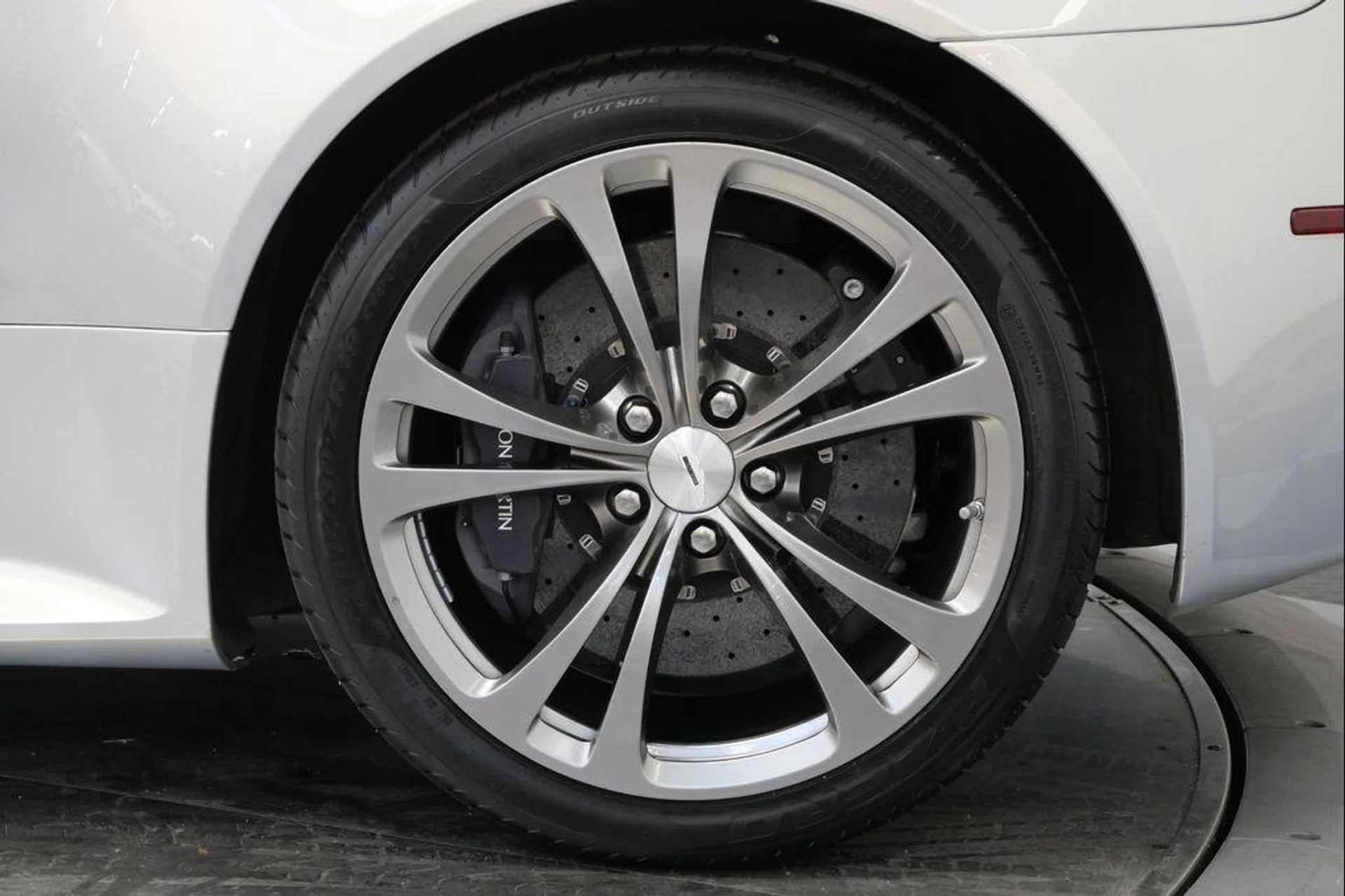 mph009_2251144829_po_Lkt4_Njb_Z25k_G5v_O_Pi2q0avb_Ls_8c86ab4796