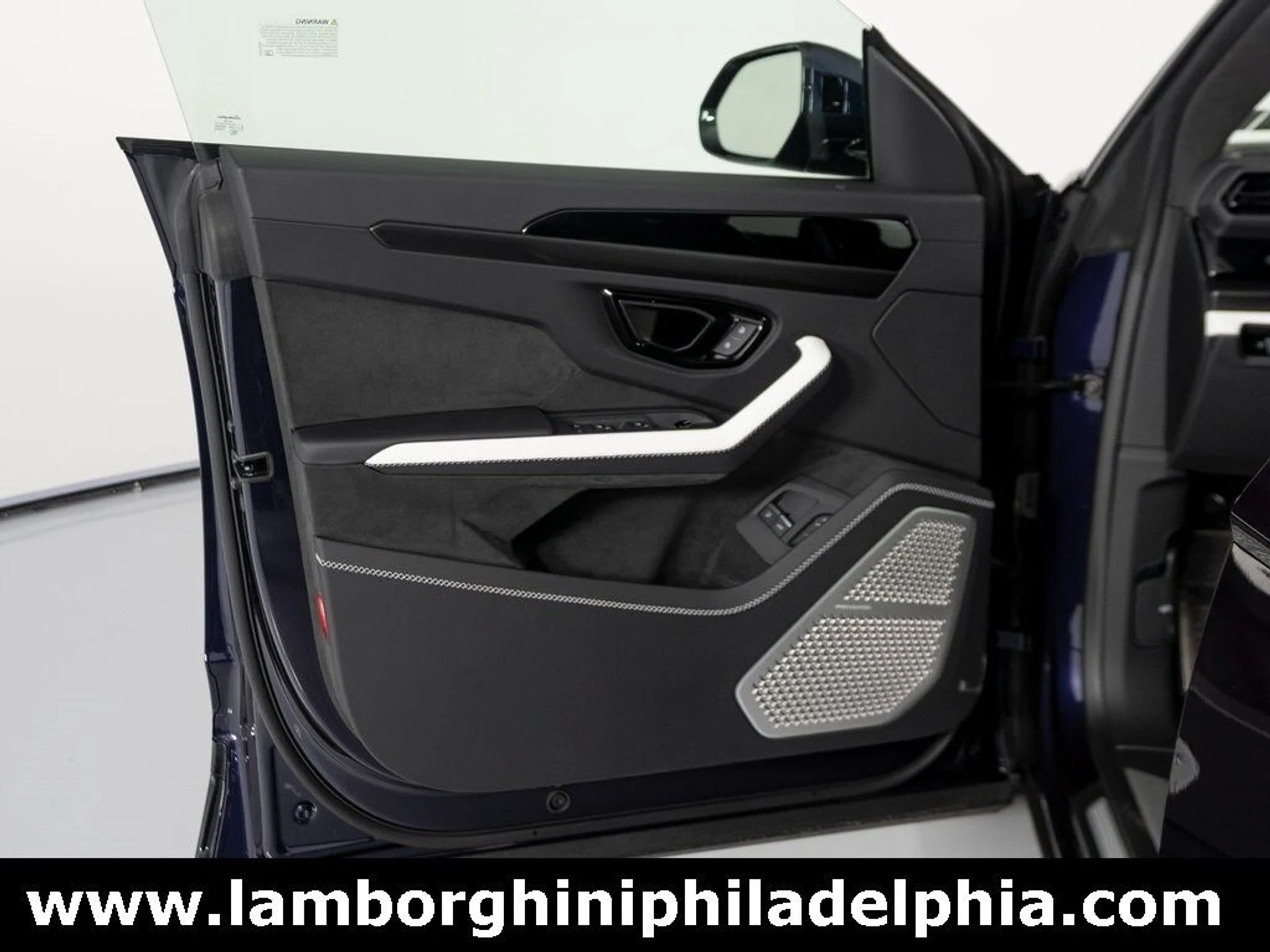 mph009_2253052623_8f7905f399143c77536532488533f4c4x_42d20d41f2