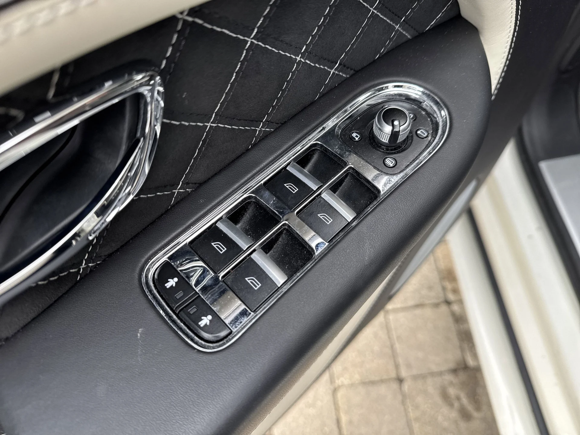 mph009_2255456930_324302f7b3c955e83d60a764362cac93x_42e1a00d58