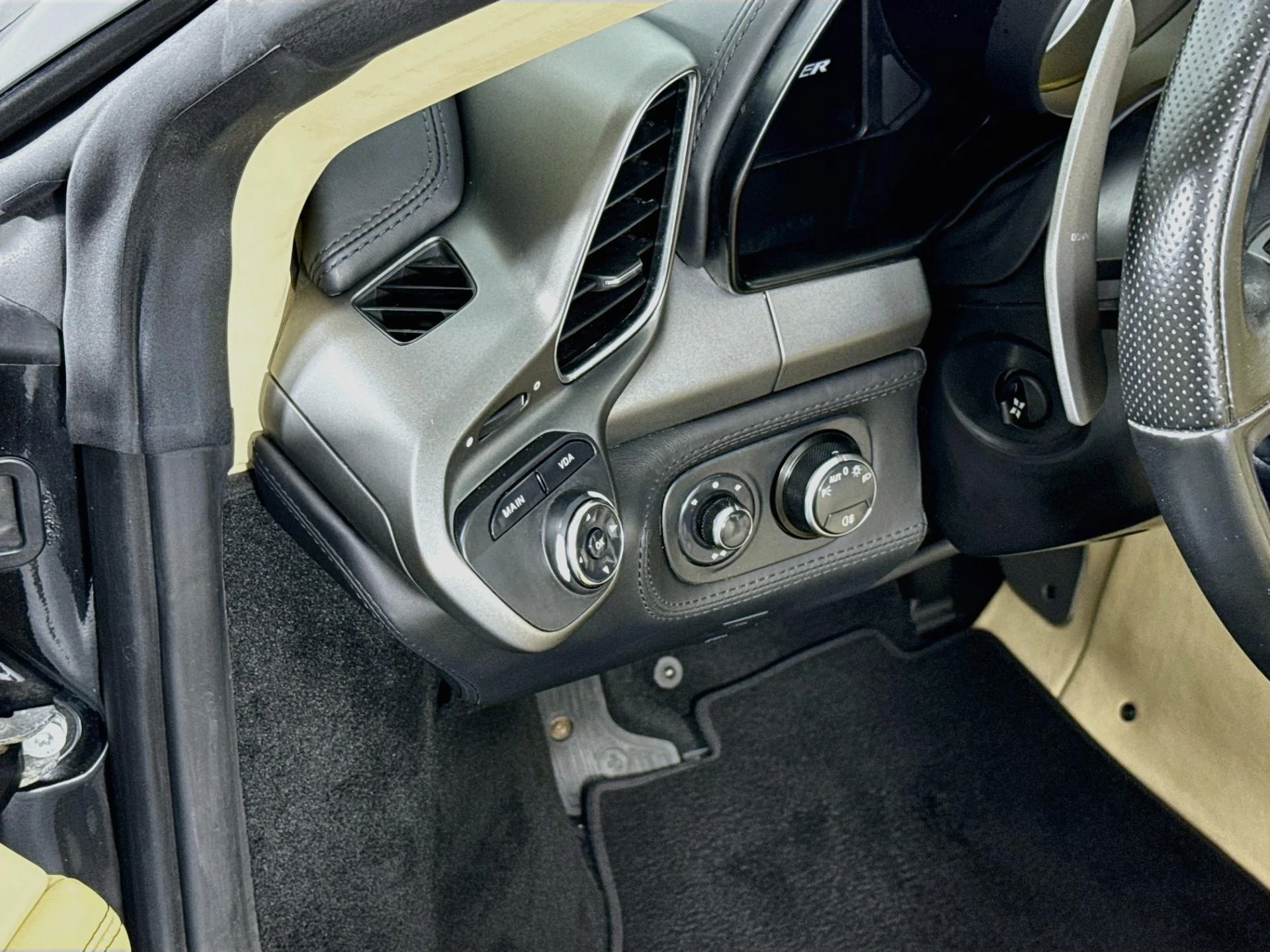 mph009_225708059_Used_2012_Ferrari_458_Spider_1790030281_860e573fcf