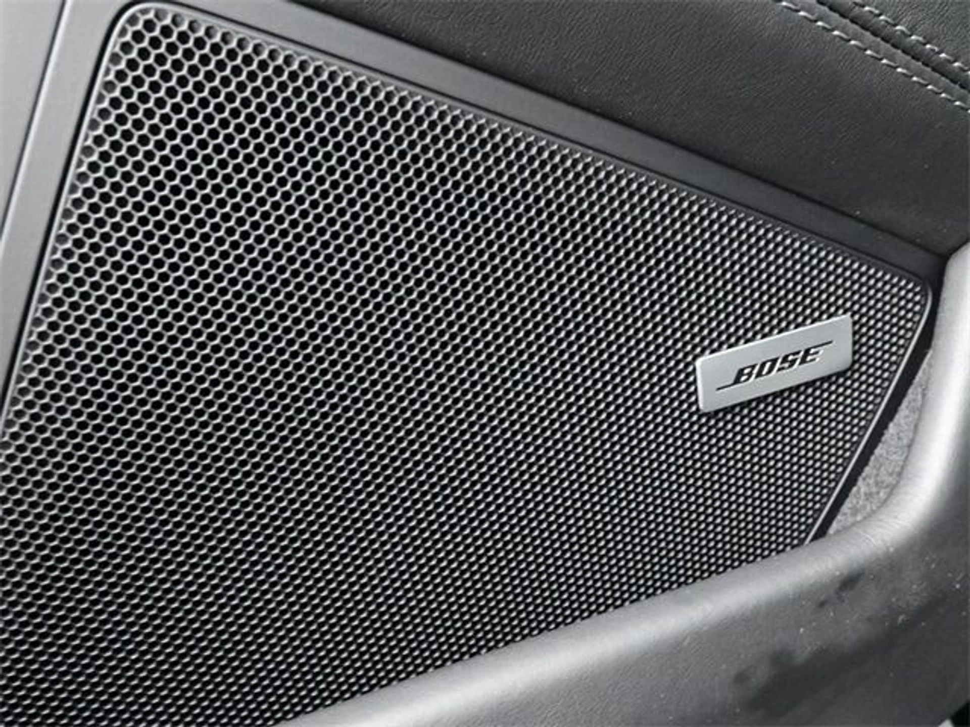 mph009_225950522_83ccc594773b82530760a5a30ef714dex_10c40b5794