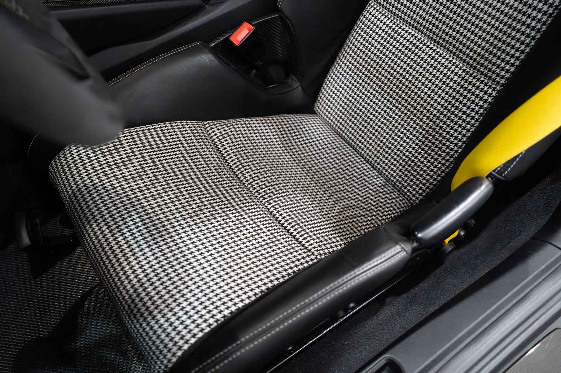 mph009_2261435384_11863_p10_l_c4005d9248