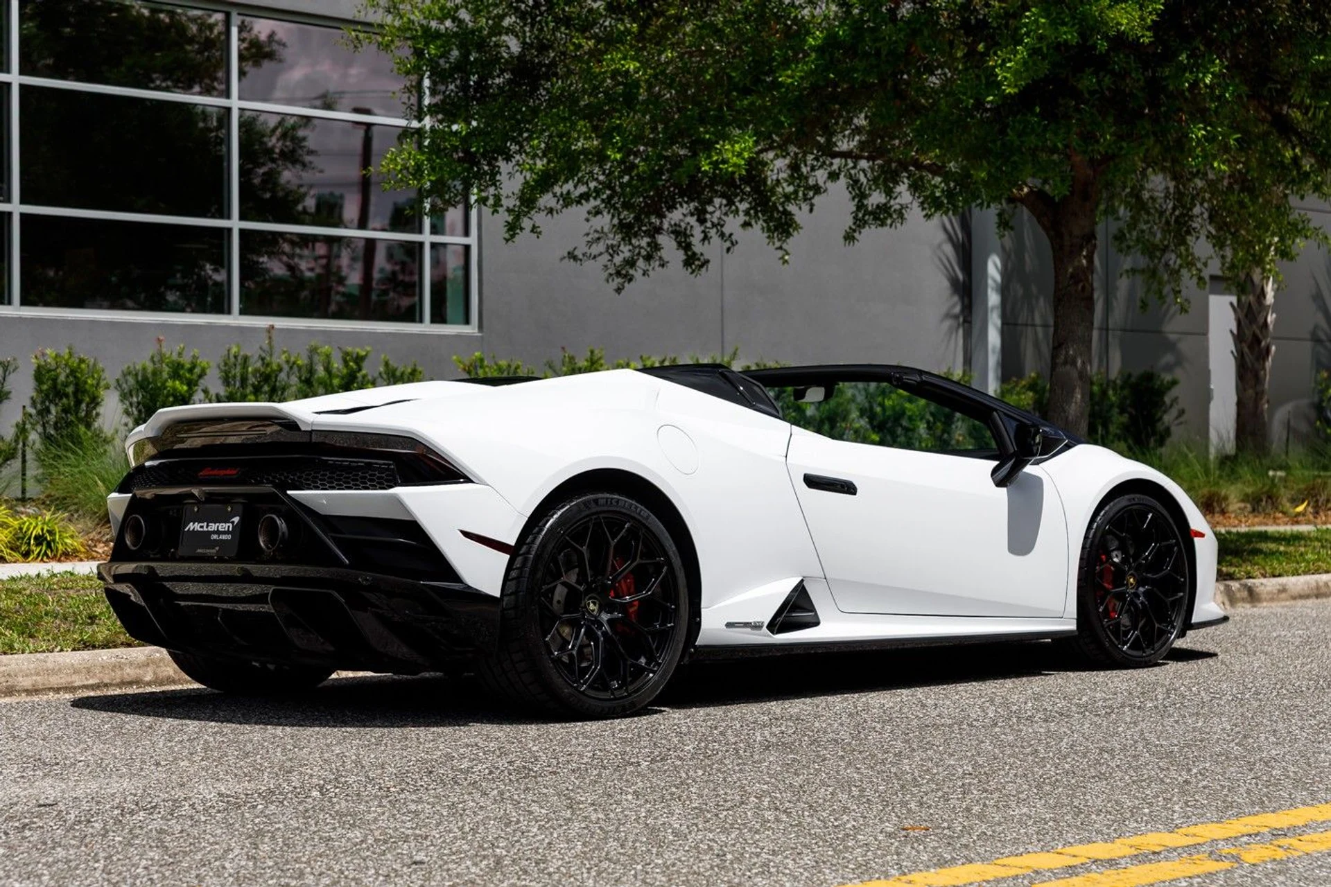 mph009_2269637302_665_p10_l_2305e4aef7