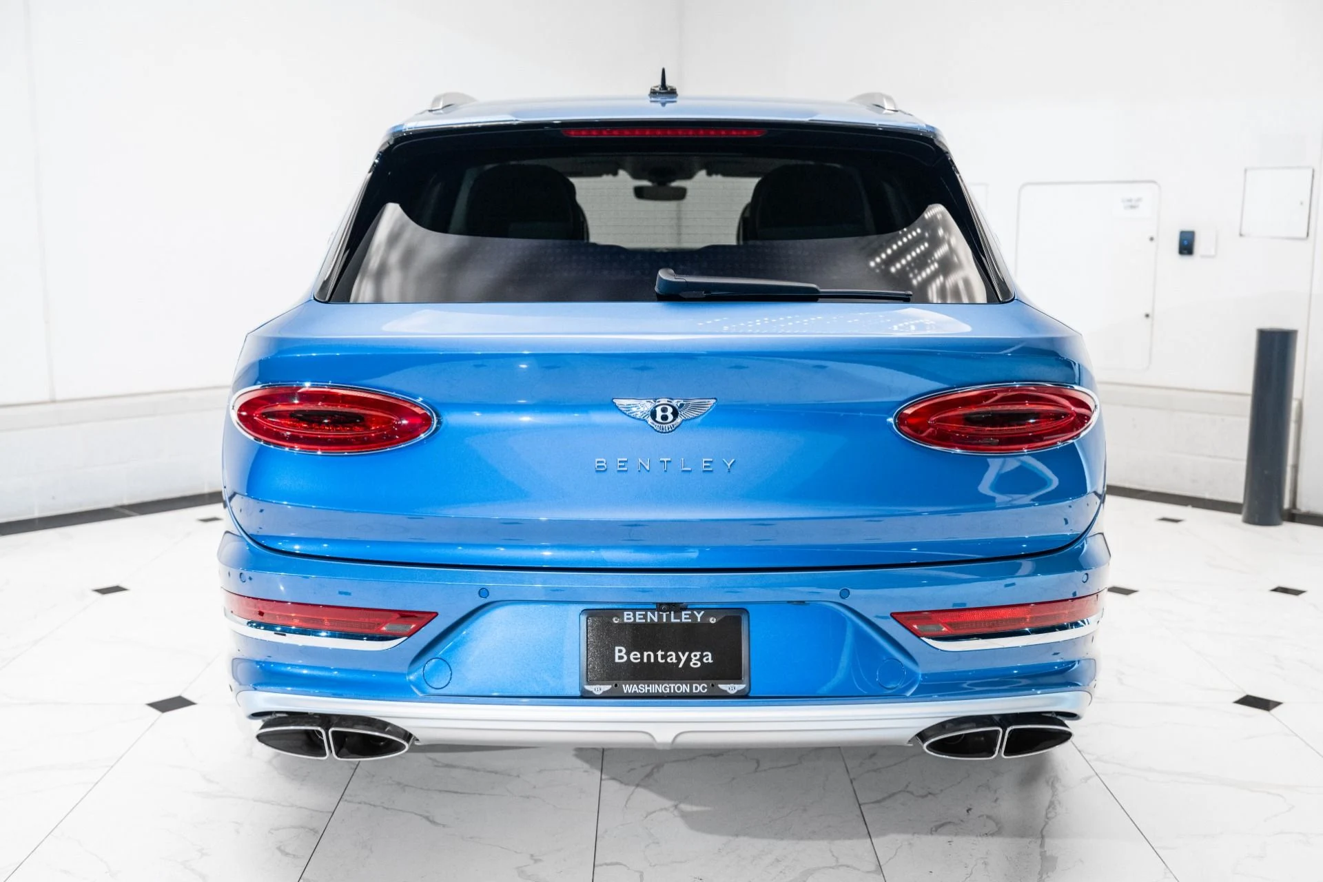 mph009_2271809096_Used_2025_Bentley_Bentayga_EWB_Mulliner_V8_1748092723_6ec81e142d