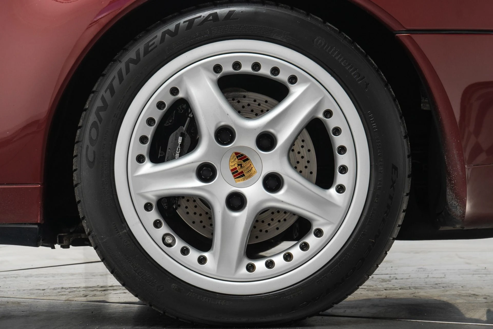 mph009_2274646258_Used_1997_Porsche_911_Carrera_Targa_1752612913_228027e4e7