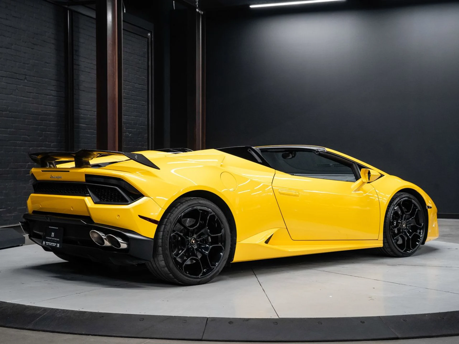 mph009_2278611972_lamborghini_huracan_2017_3b6b59b35b