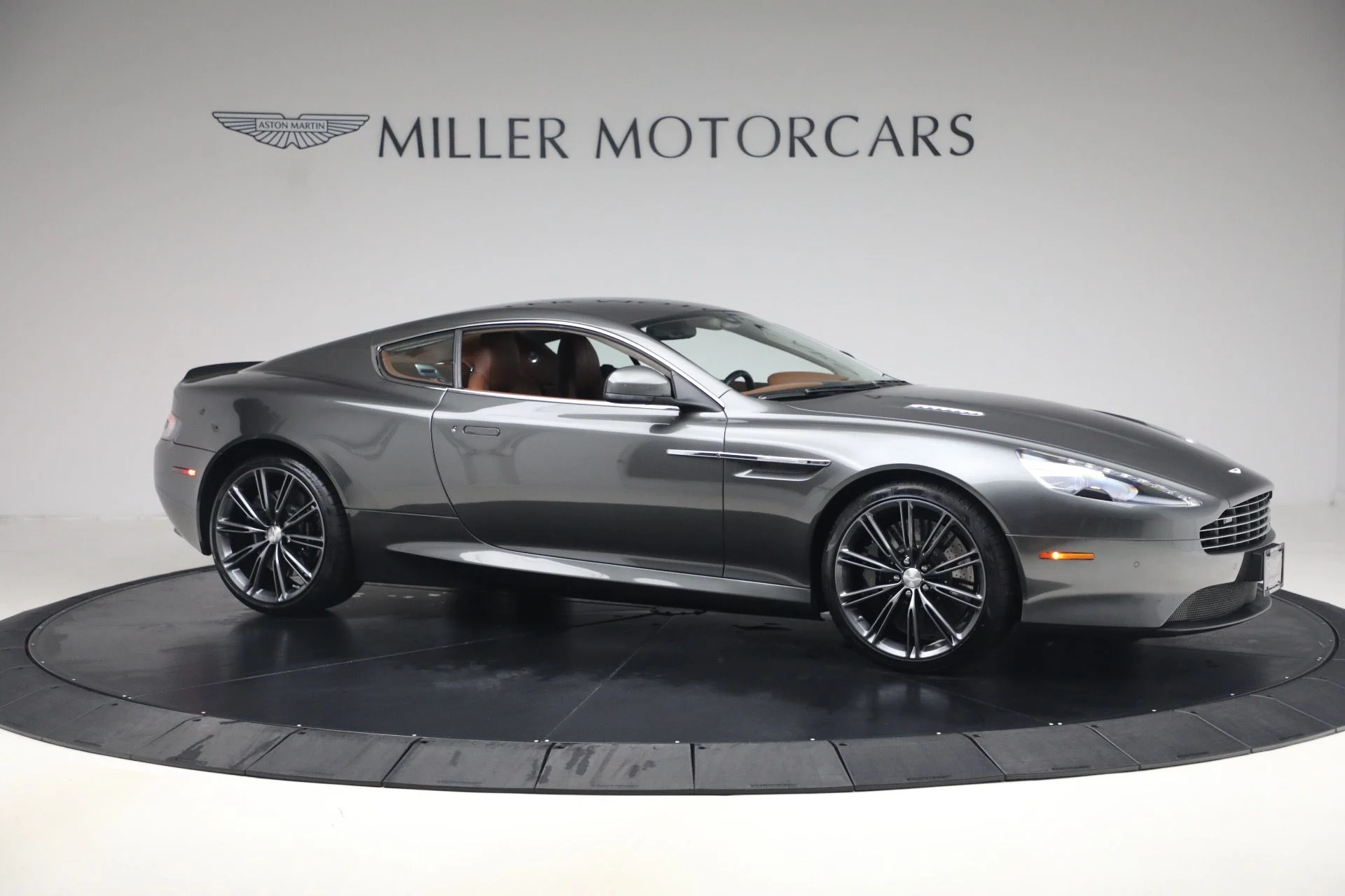 mph009_228471423_Used_2014_Aston_Martin_DB_9_1789160231_13b0ab7ea2