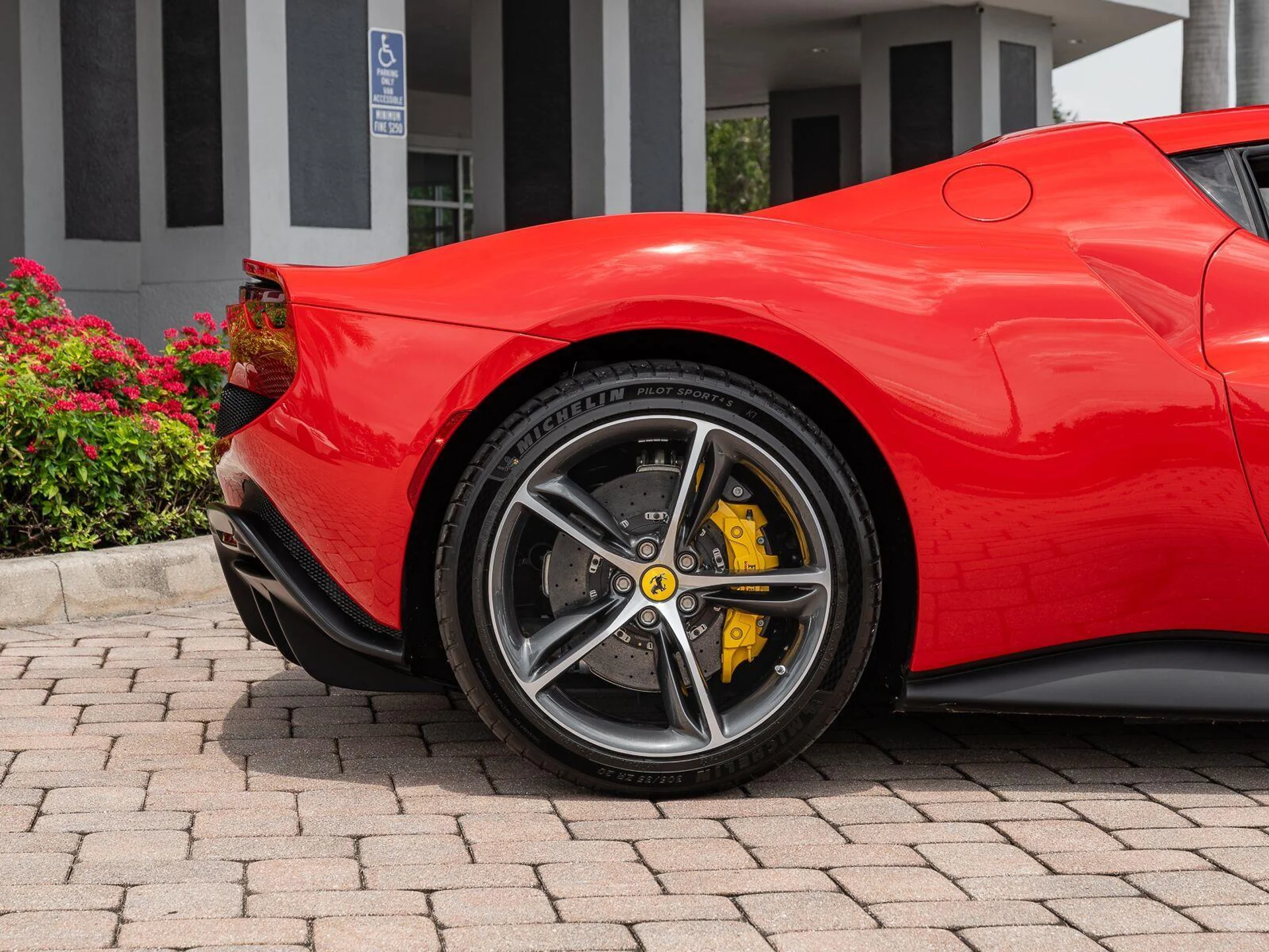 mph009_2286530149_Used_2024_Ferrari_296_GTB_Coupe_1787361022_4e6e233faf