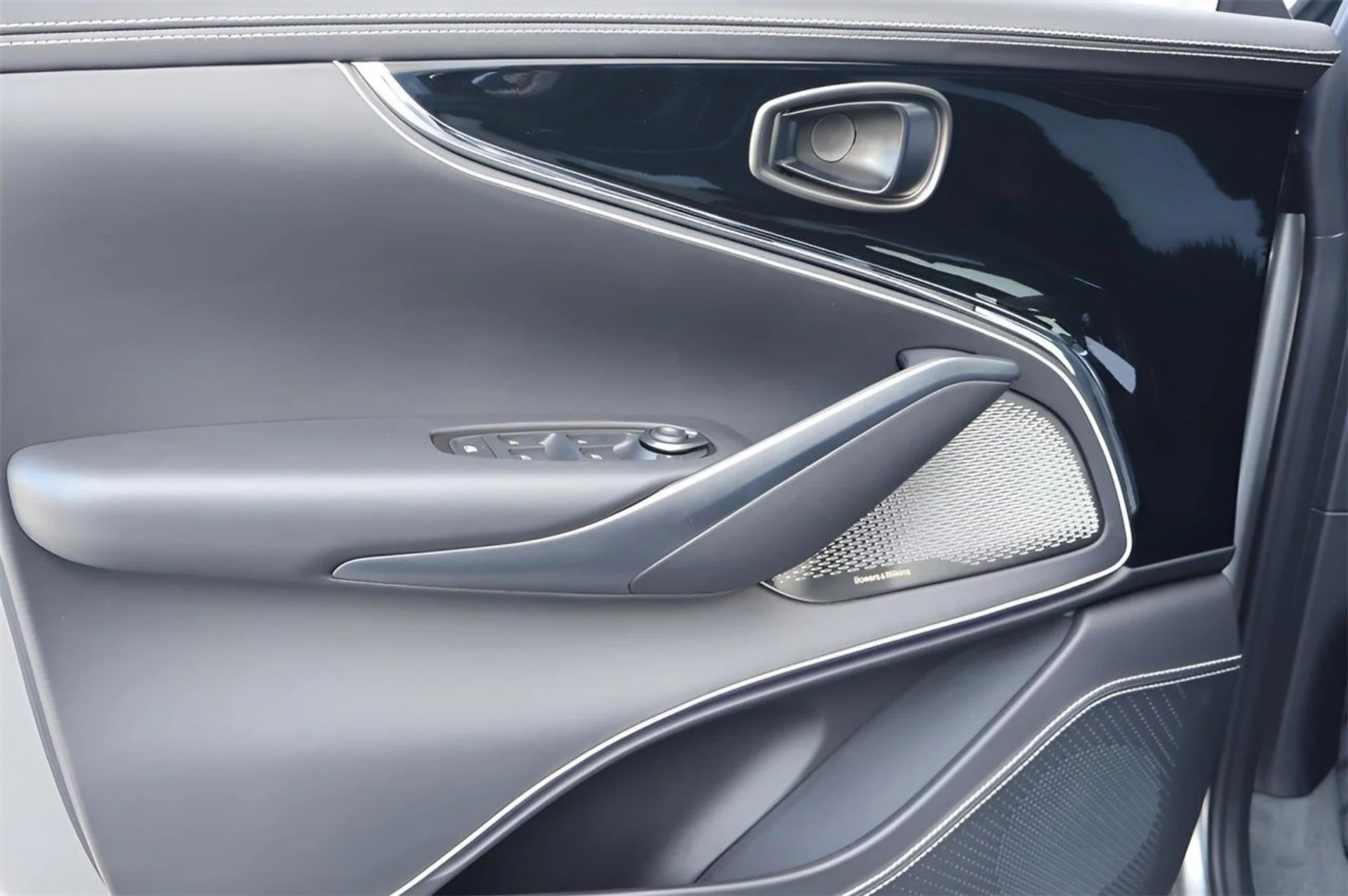 mph009_2296002096_10_287745f7d5