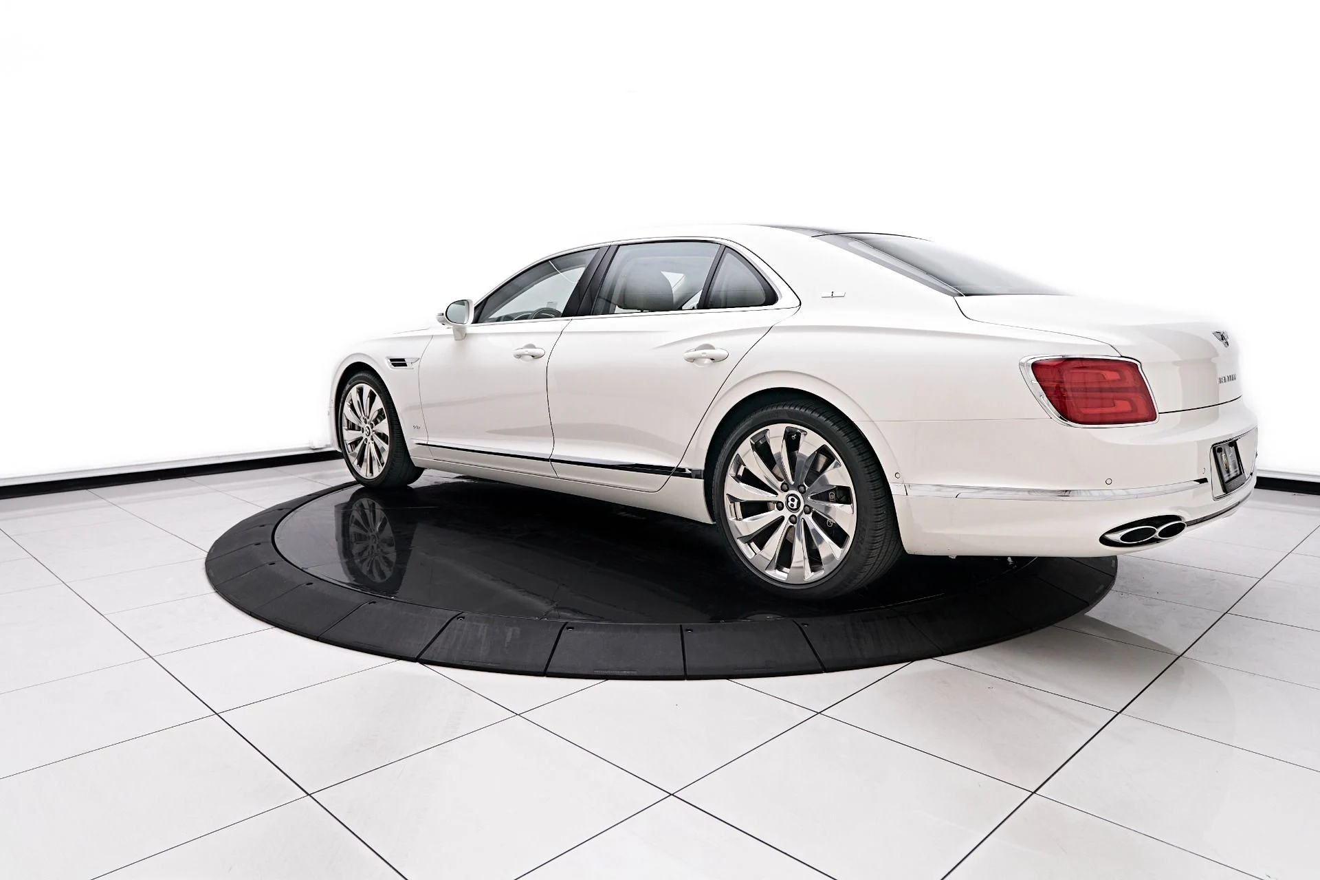 mph009_2303393966_Used_2021_Bentley_Flying_Spur_V8_1755391879_8eb7696ac1