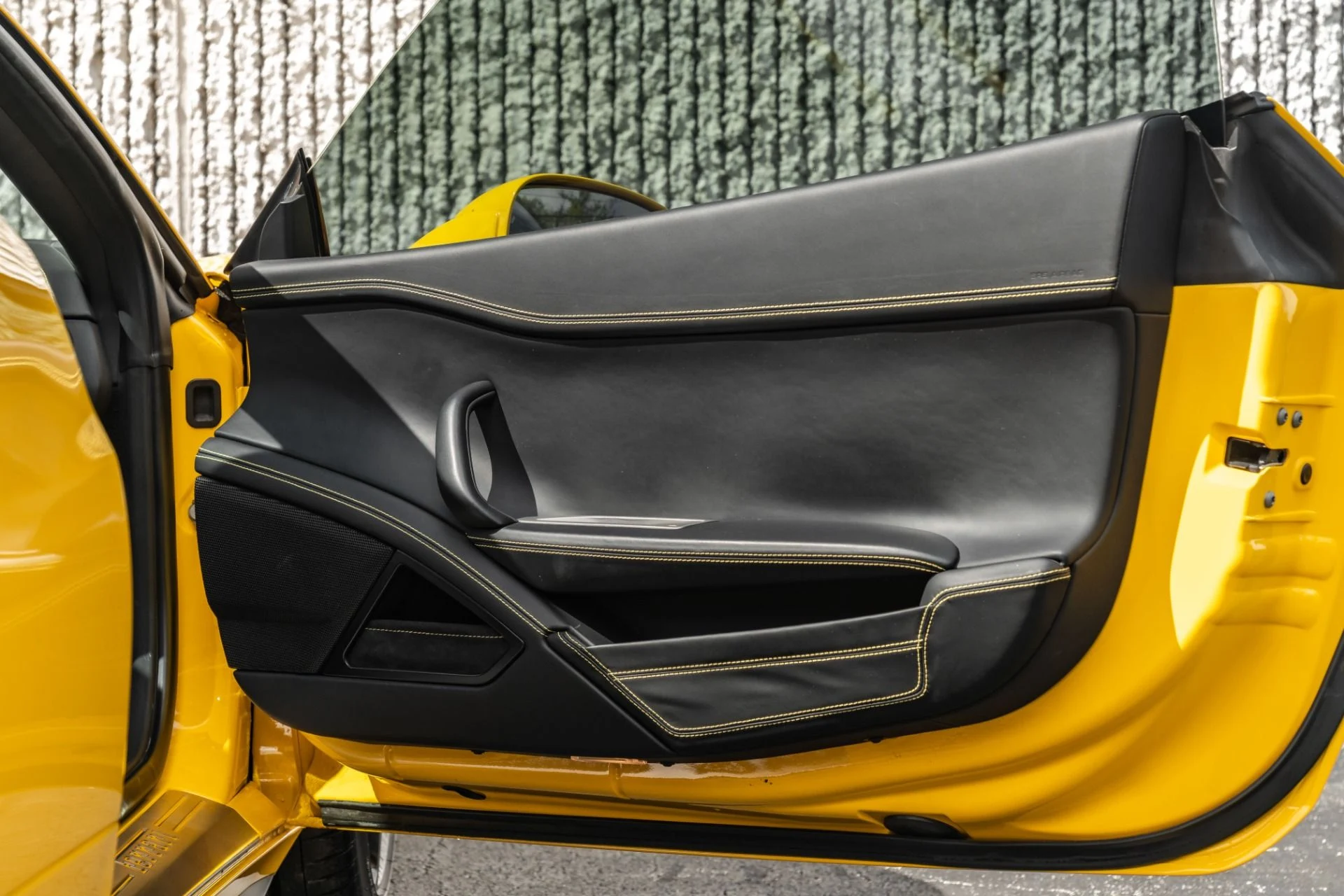 mph009_2309765681_Used_2013_Ferrari_458_Italia_Collector_Grade_in_Giallo_Modena_Carbon_1707420389_2cae15f5fd