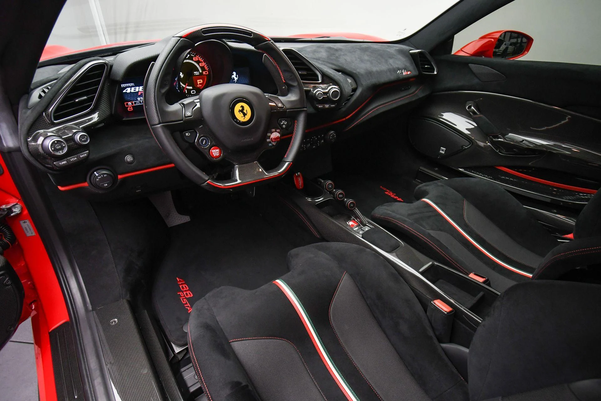 mph009_231566361_Used_2020_Ferrari_488_Pista_Base_1757453143_c0078b6b68