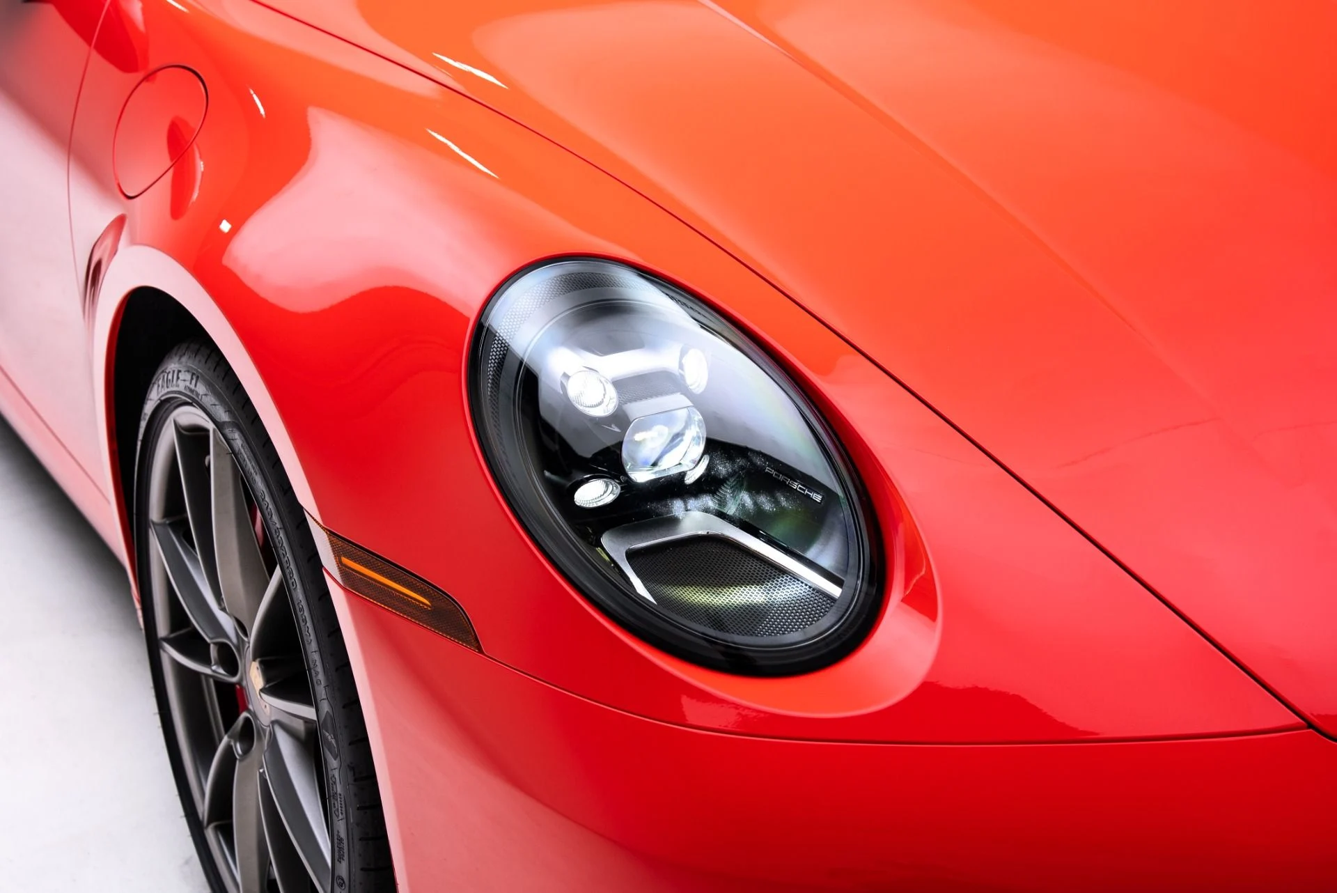 mph009_2321544133_Used_2021_Porsche_911_Carrera_S_1775865485_2ffc08101d