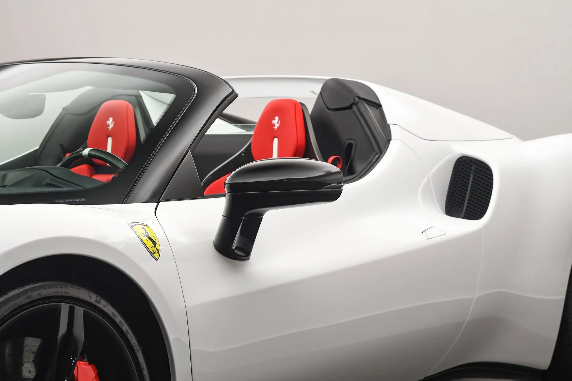 mph009_232472784_89c2c1bc1a374491be5794f2ea6b7b94_214895d8c9