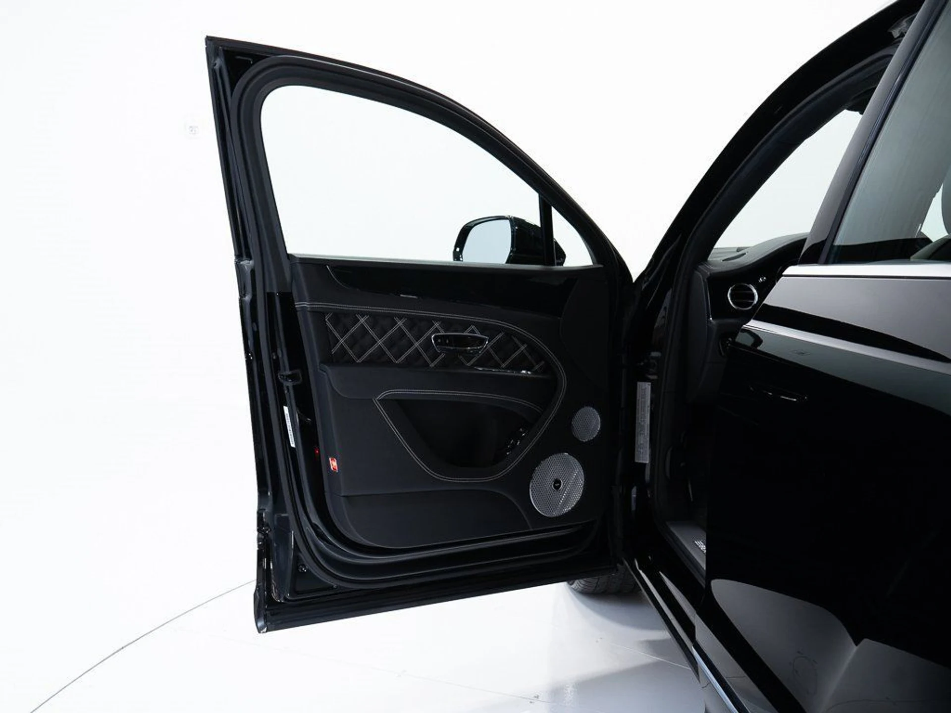 mph009_232552345_2e3d94f4d3fe4a3fa83a9c3e242b6659_e4f887485d