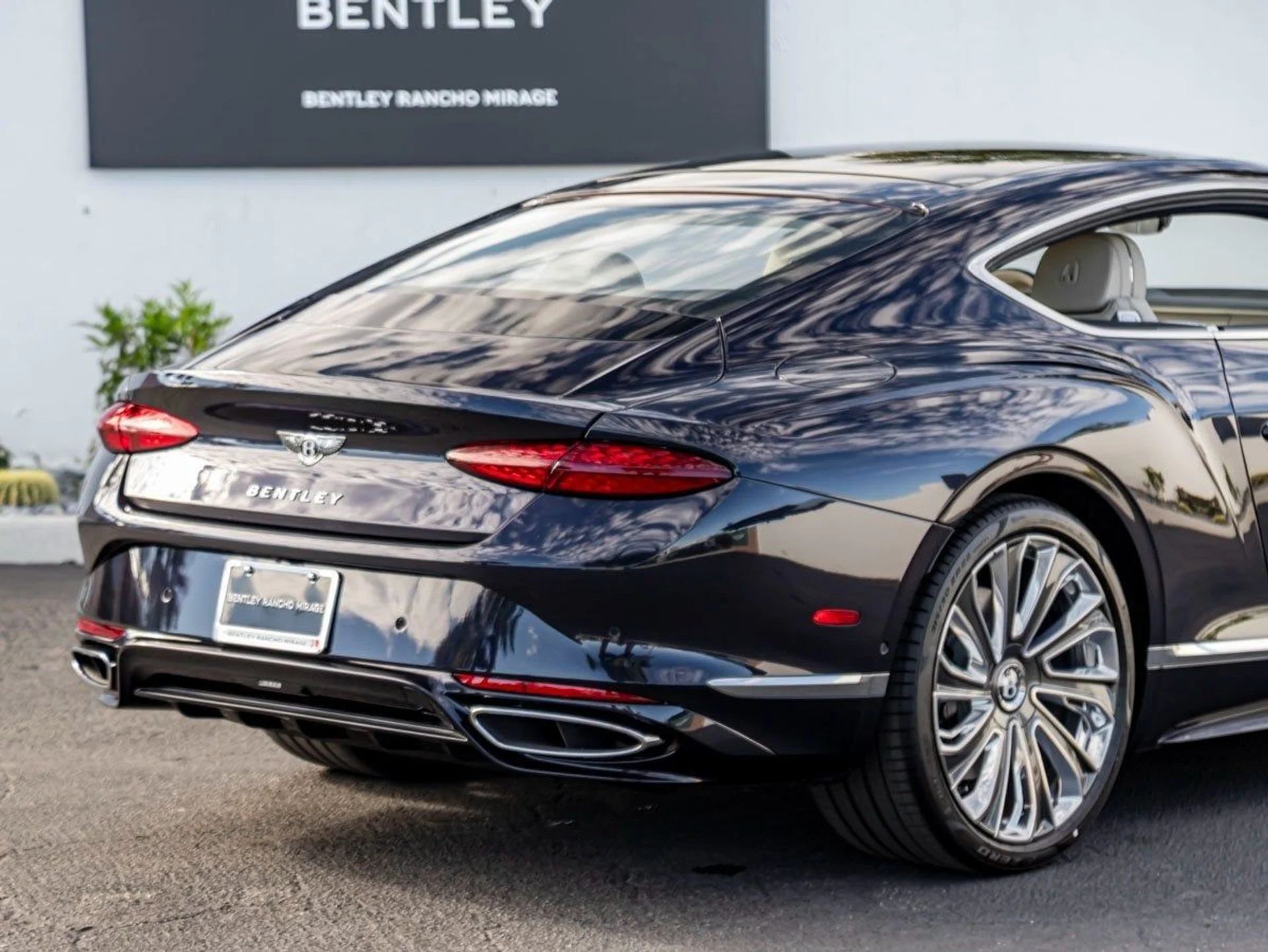 mph009_2326098570_10_b656842f6f