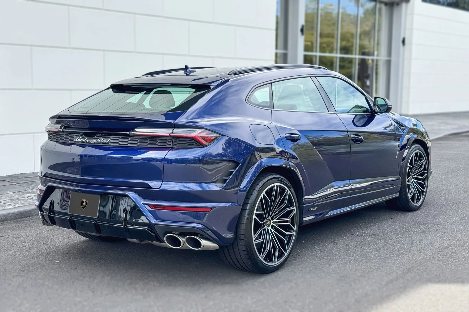 mph009_2327870028_Used_2025_Lamborghini_Urus_SE_1764806035_f243897d69