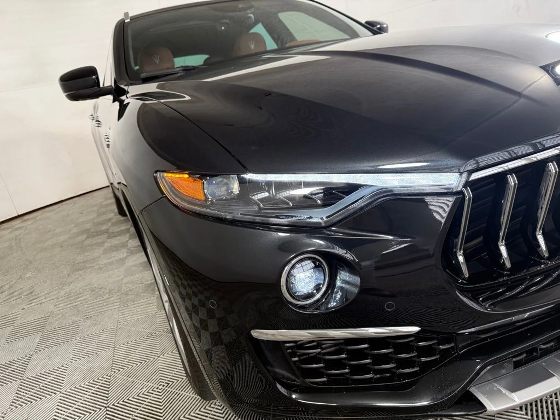 mph009_2329282831_35e0fbf8cc5c4eabb18ce060b0edbccb_dd97671935