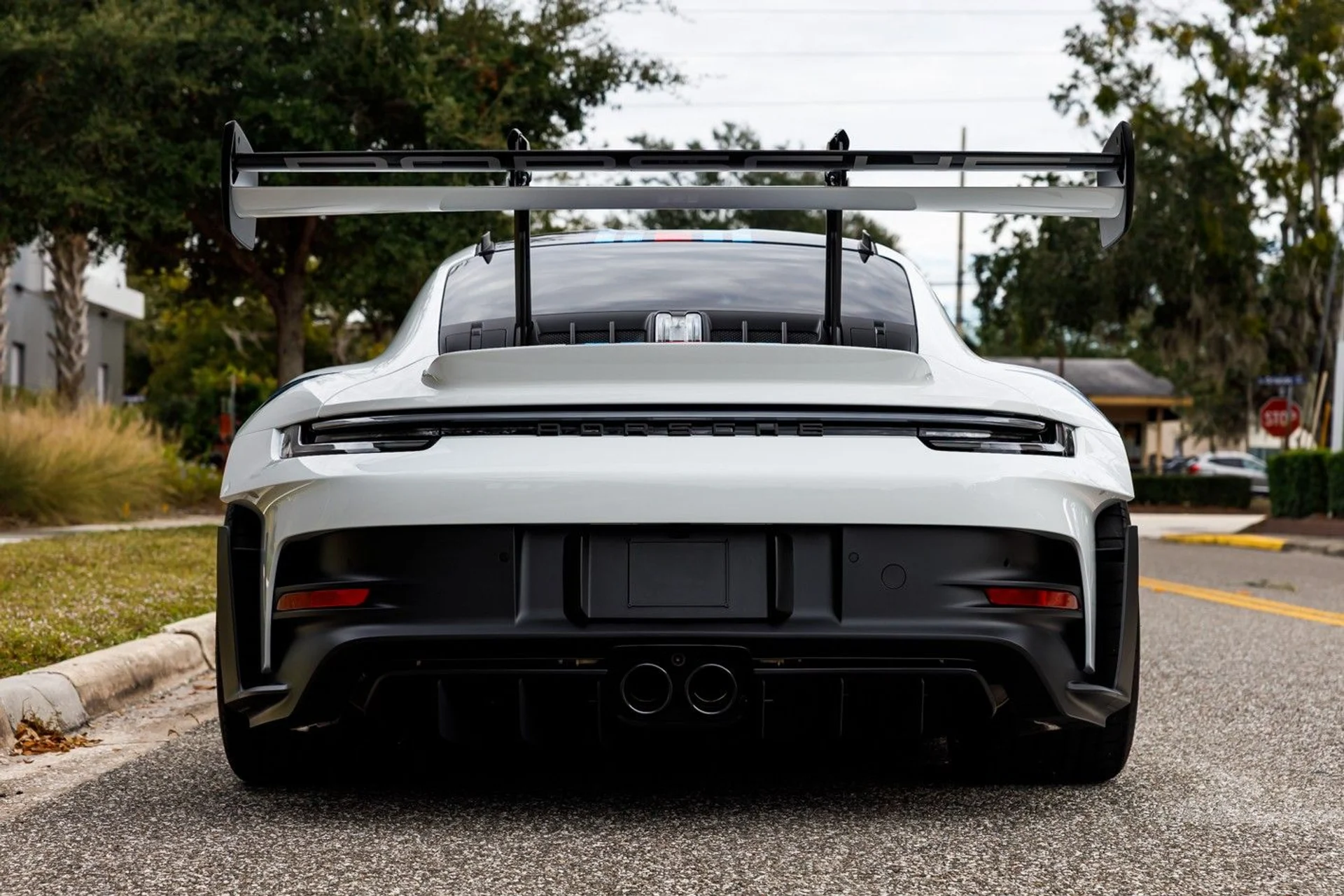 mph009_233498642_645_p11_l_a401130131