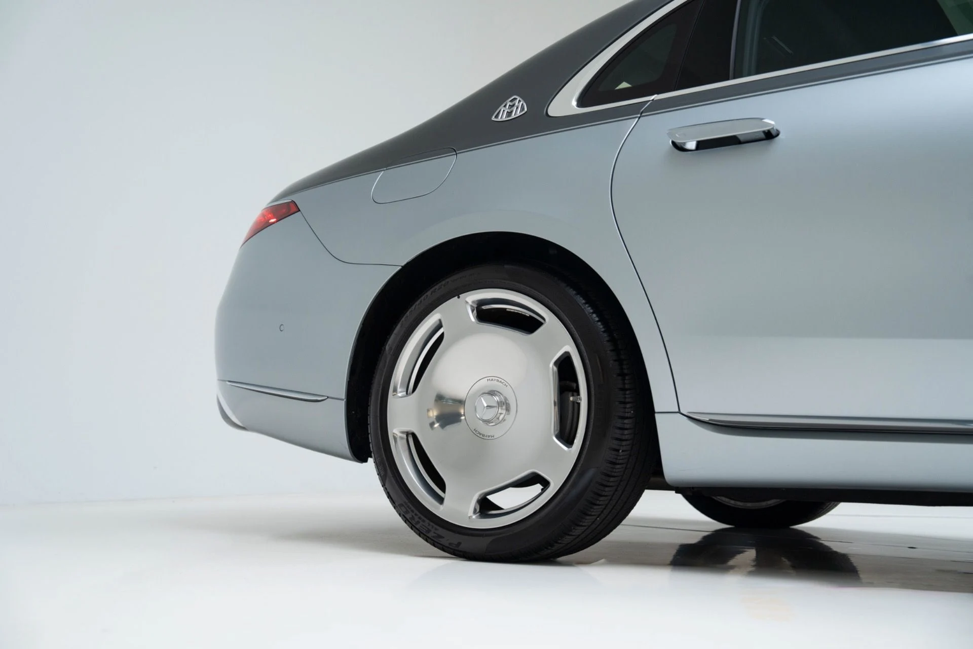 mph009_2336365223_Used_2024_Mercedes_Benz_S_Class_Maybach_S_580_1782155451_022df22281