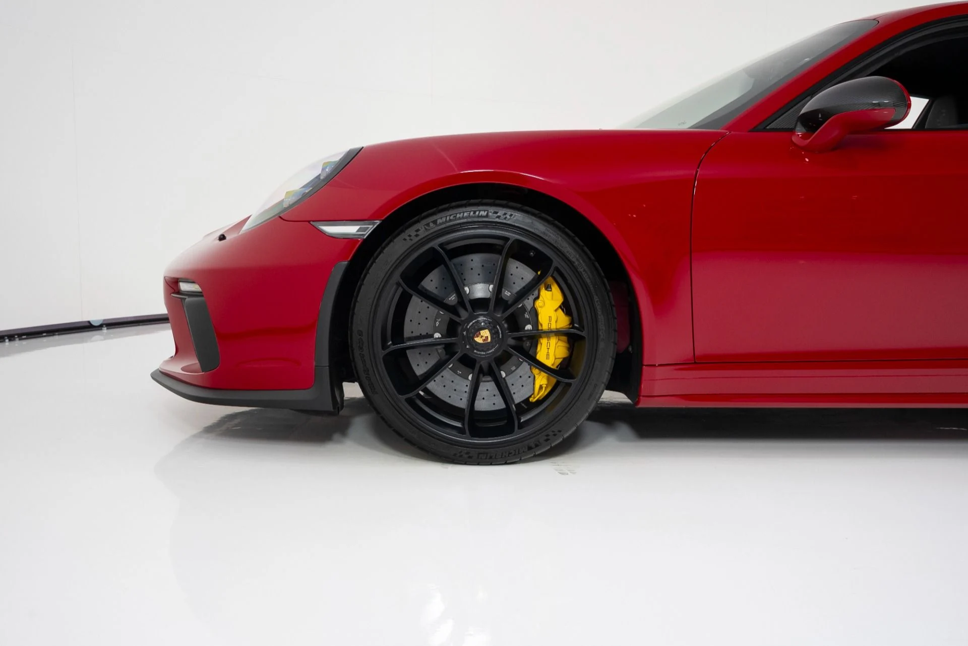 mph009_2340912041_Used_2019_Porsche_911_GT_3_1757463266_f3f8df6528
