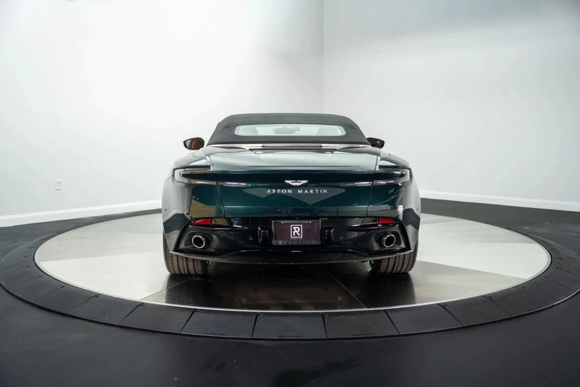 mph009_2341104396_e2b83a08777d42eb923f116a45e44661_50459cce5a