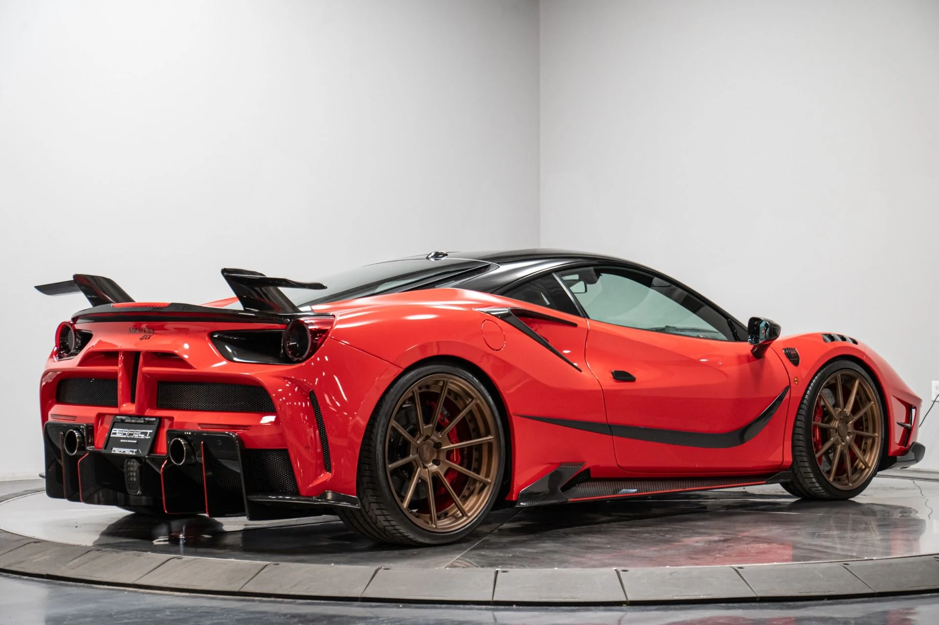 mph009_2342474245_Used_2016_Ferrari_488_GTB_1747692435_43cebcb31c