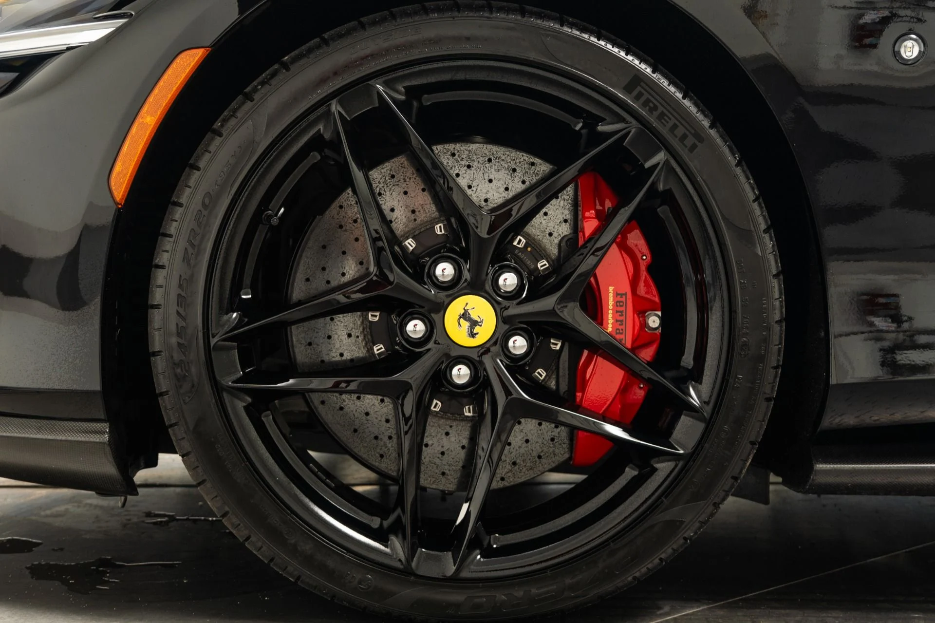 mph009_2344466929_Used_2024_Ferrari_Roma_Spider_1759261695_c36916683b