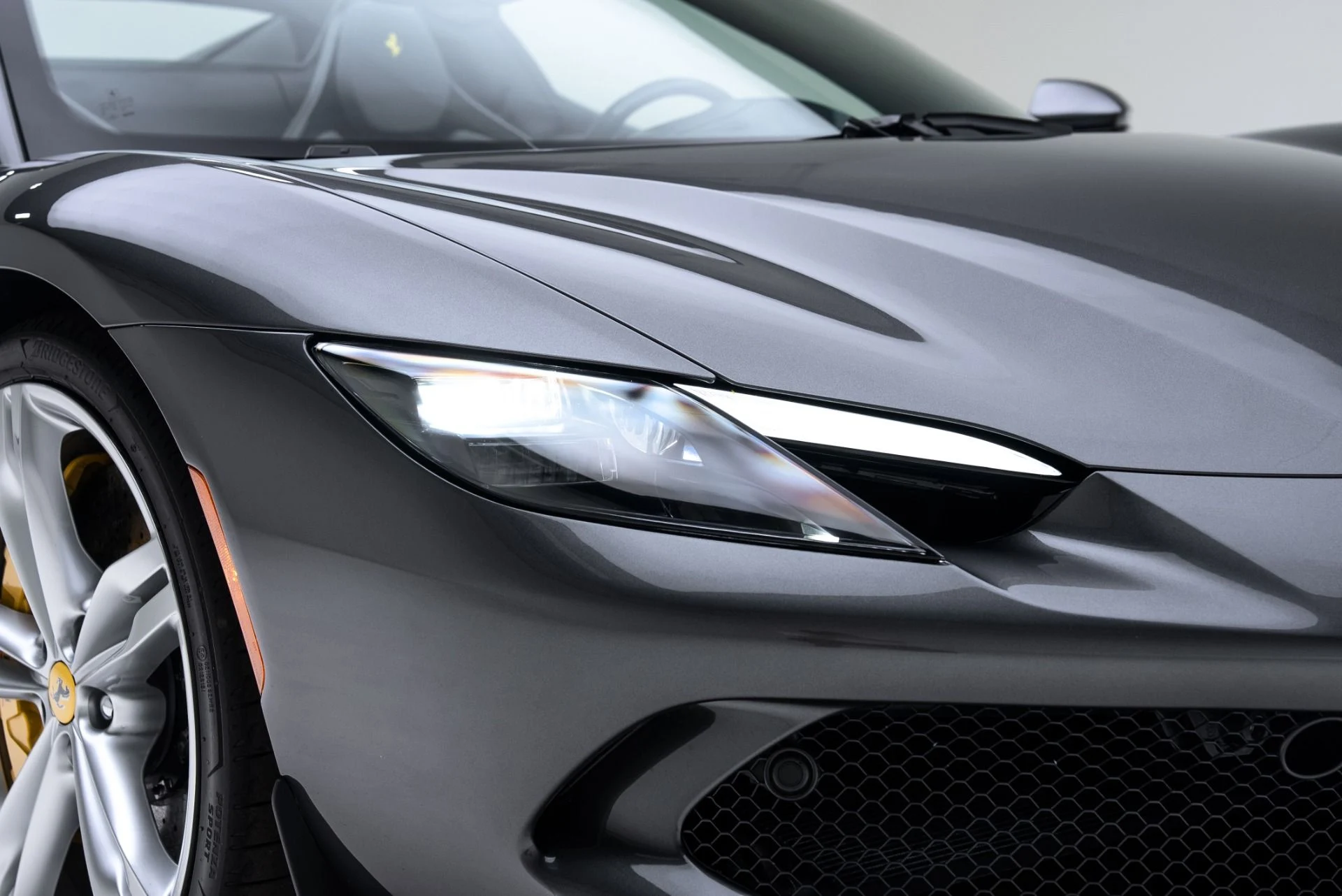 mph009_2353839446_Used_2025_Ferrari_296_GTS_1775518510_9739d7e9d3