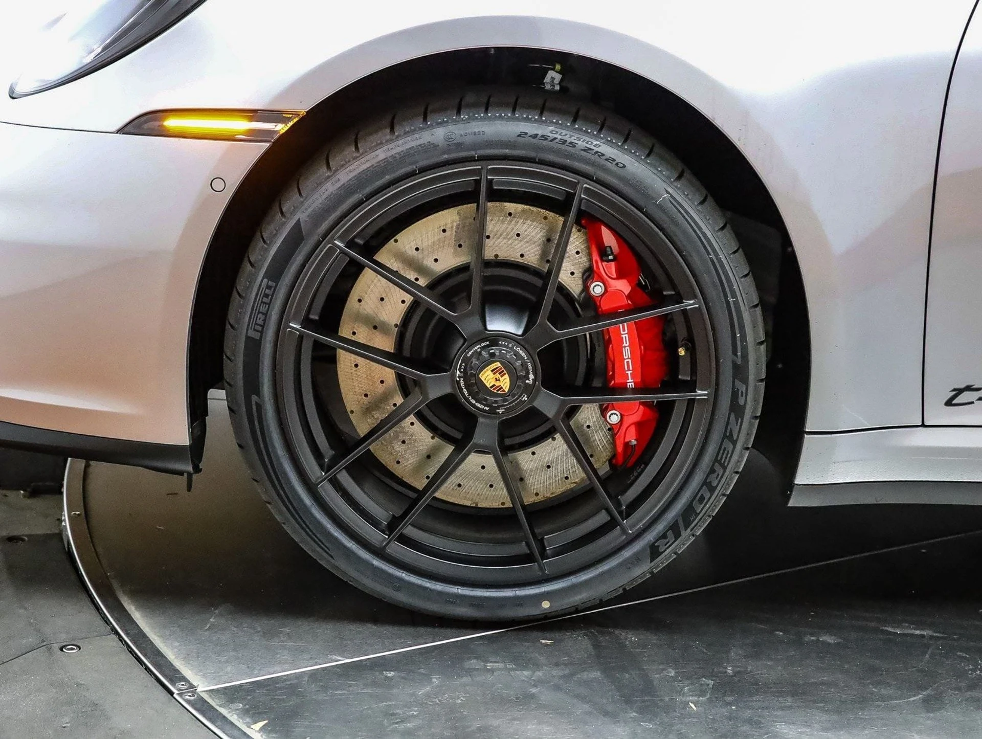 mph009_2357135322_82332b9b791c3165773a06c012d90b61x_35d1063178