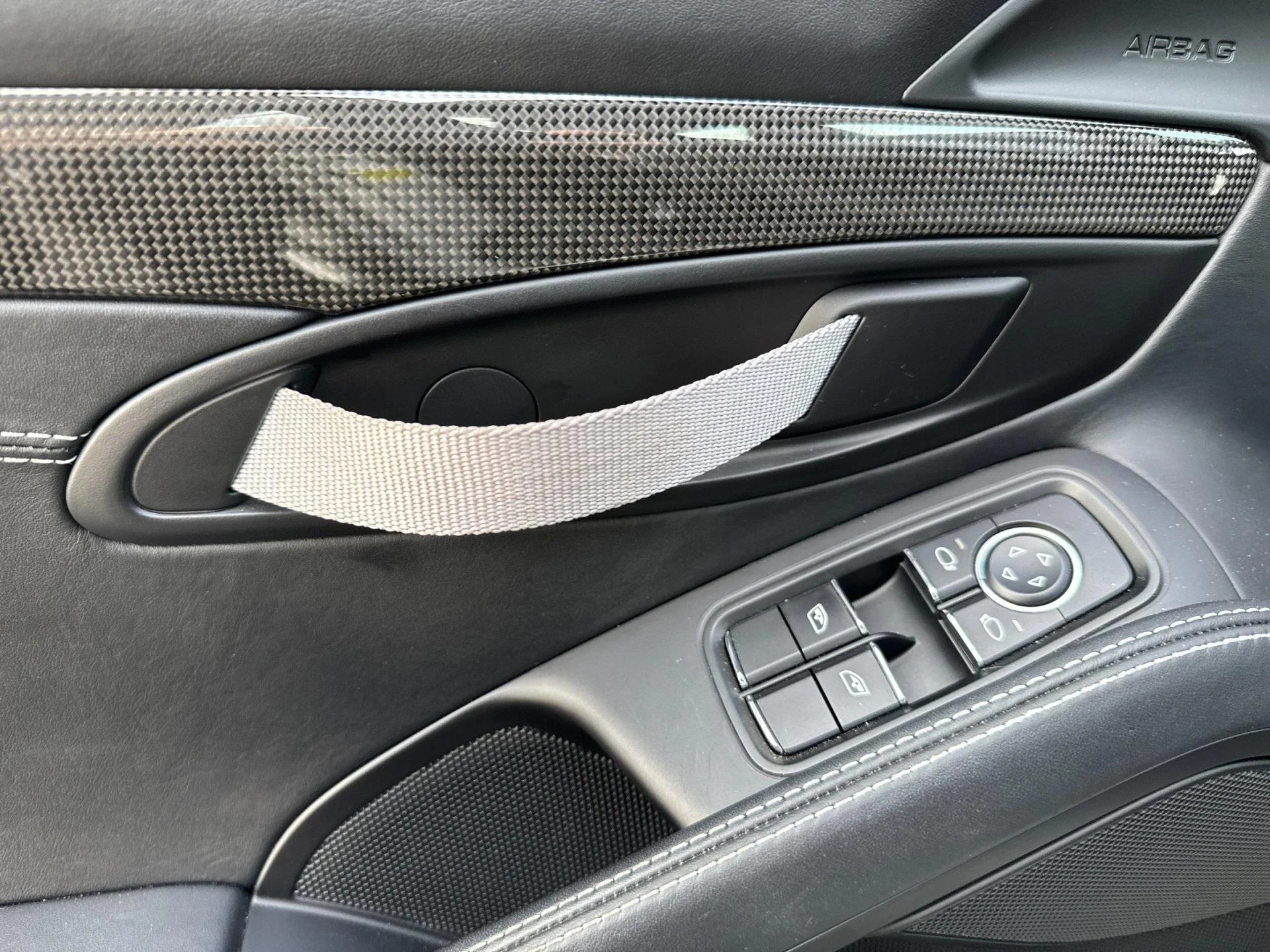 mph009_2372415263_Used_2016_Porsche_911_R_1769181322_9317ad4525