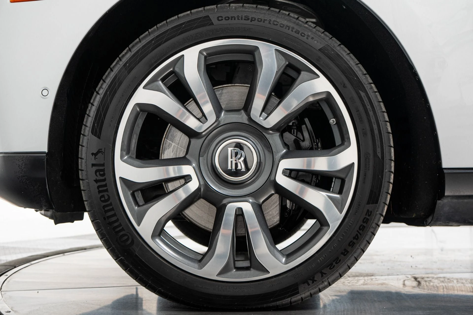mph009_2375561664_Used_2023_Rolls_Royce_Cullinan_1792518070_89df650184