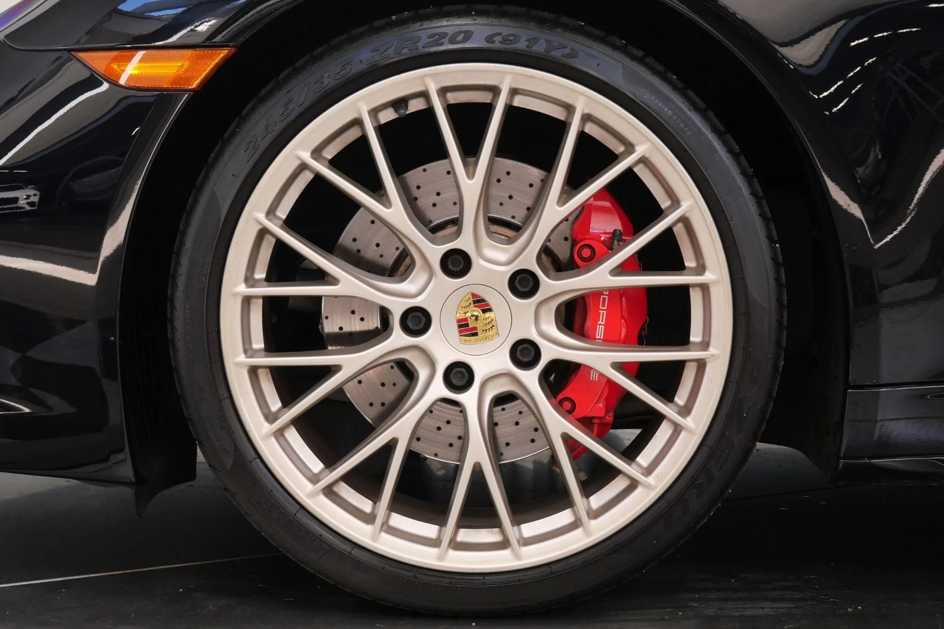 mph009_2378583536_Used_2019_Porsche_911_Targa_4_GTS_Exclusive_Manufaktur_Edition_Sport_Design_Package_1780416584_b035d4a2b5
