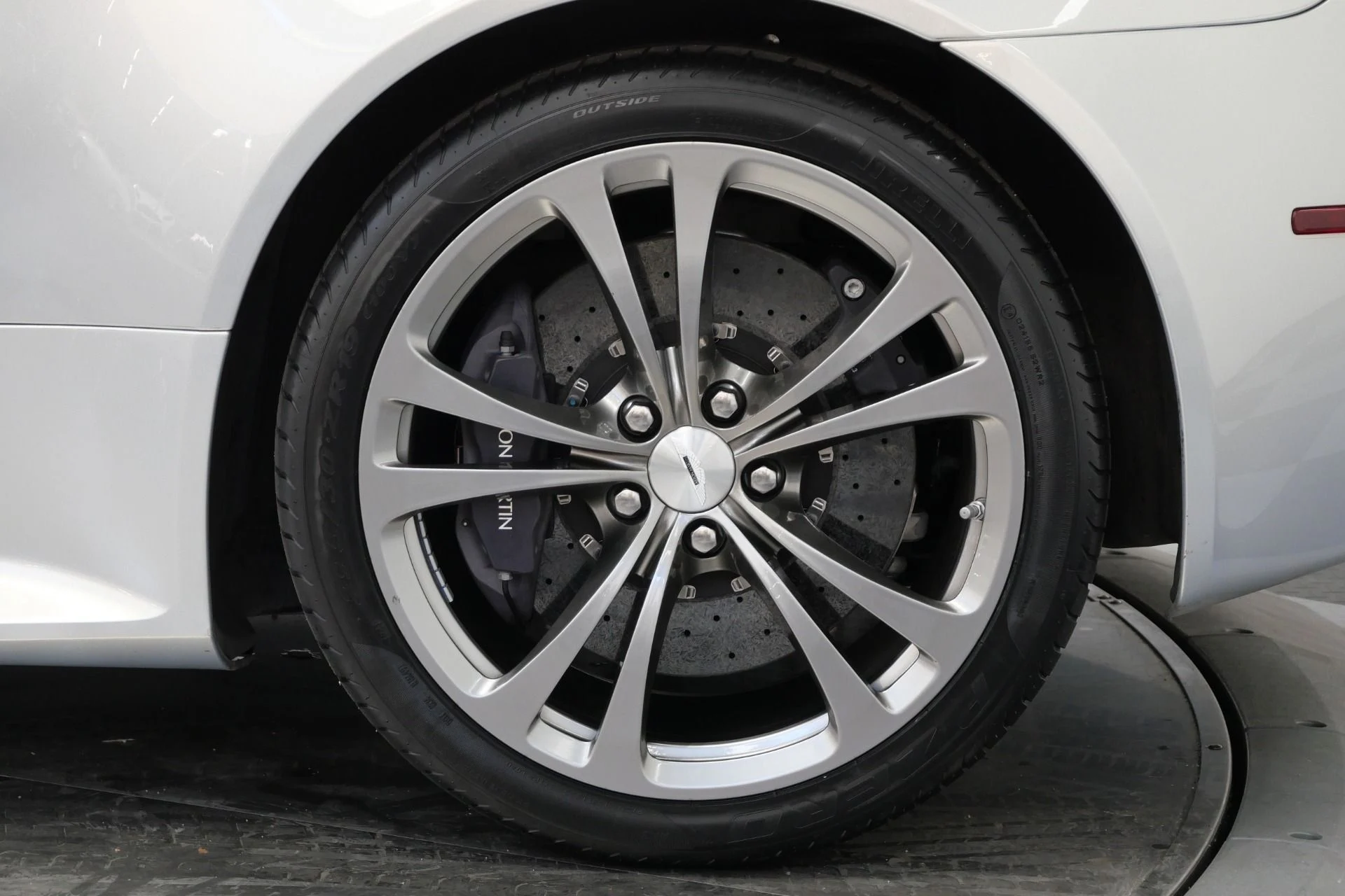 mph009_238049076_Used_2017_Aston_Martin_Vantage_Roadster_7_Speed_Manual_Limited_1_of_100_for_the_USA_1765816519_fdcd4b27b2