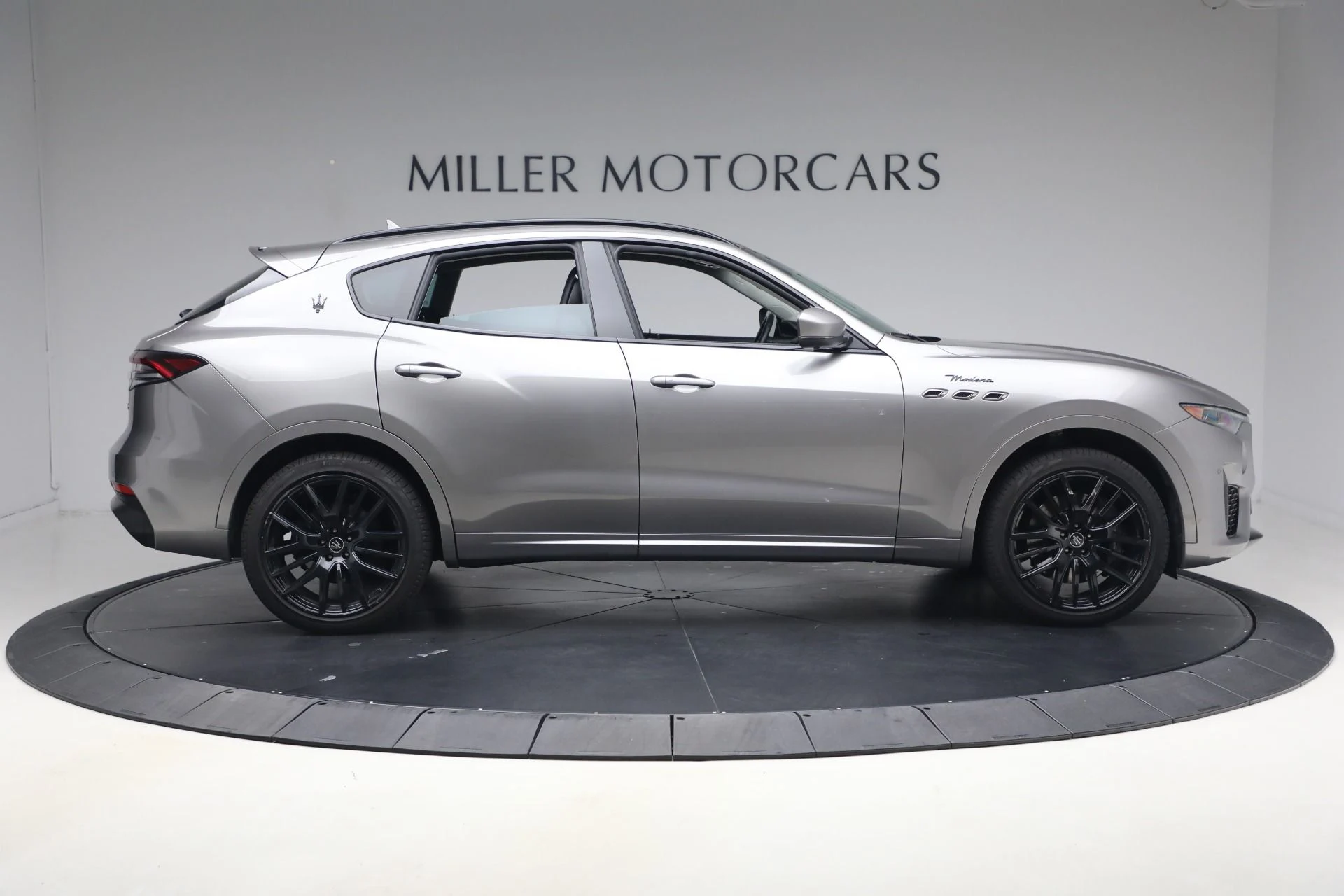mph009_2385719431_Used_2022_Maserati_Levante_Modena_1777580315_e78ccd08a3