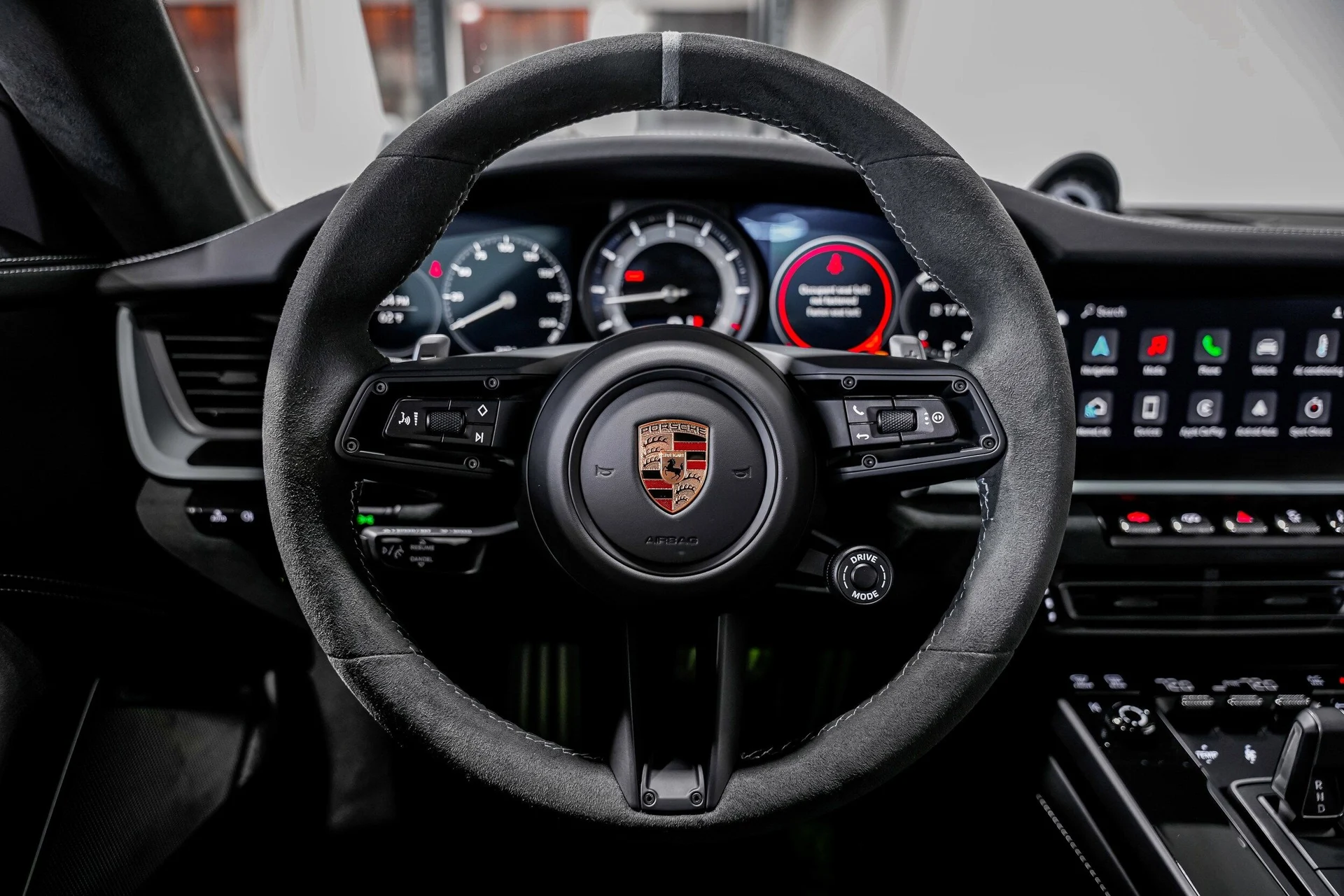 mph009_238988595_243ed694b232bd3b7ef71ebc42bc3f68x_7f05514145