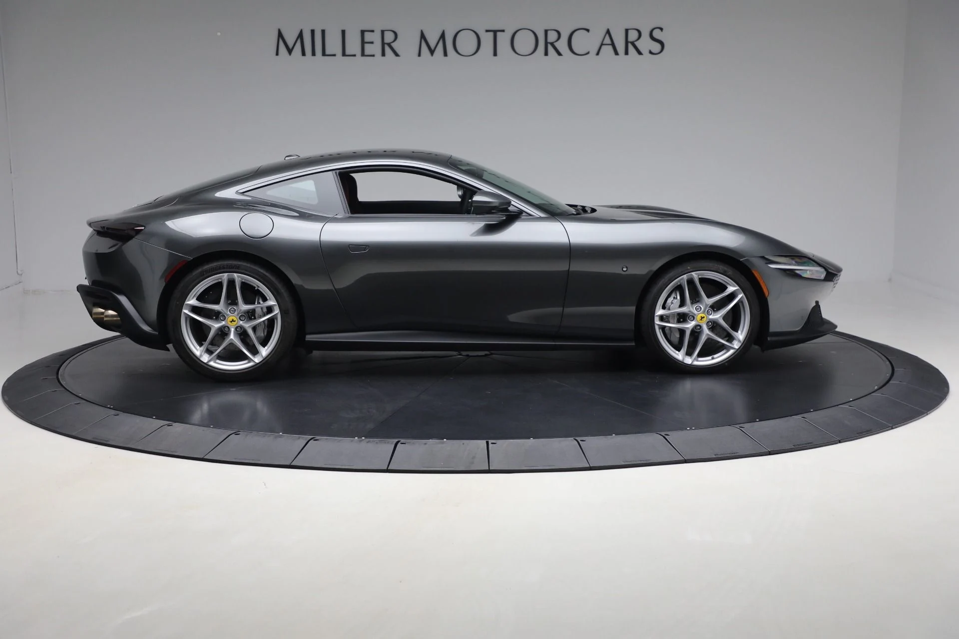 mph009_2394063297_Used_2024_Ferrari_Roma_d4df61578c