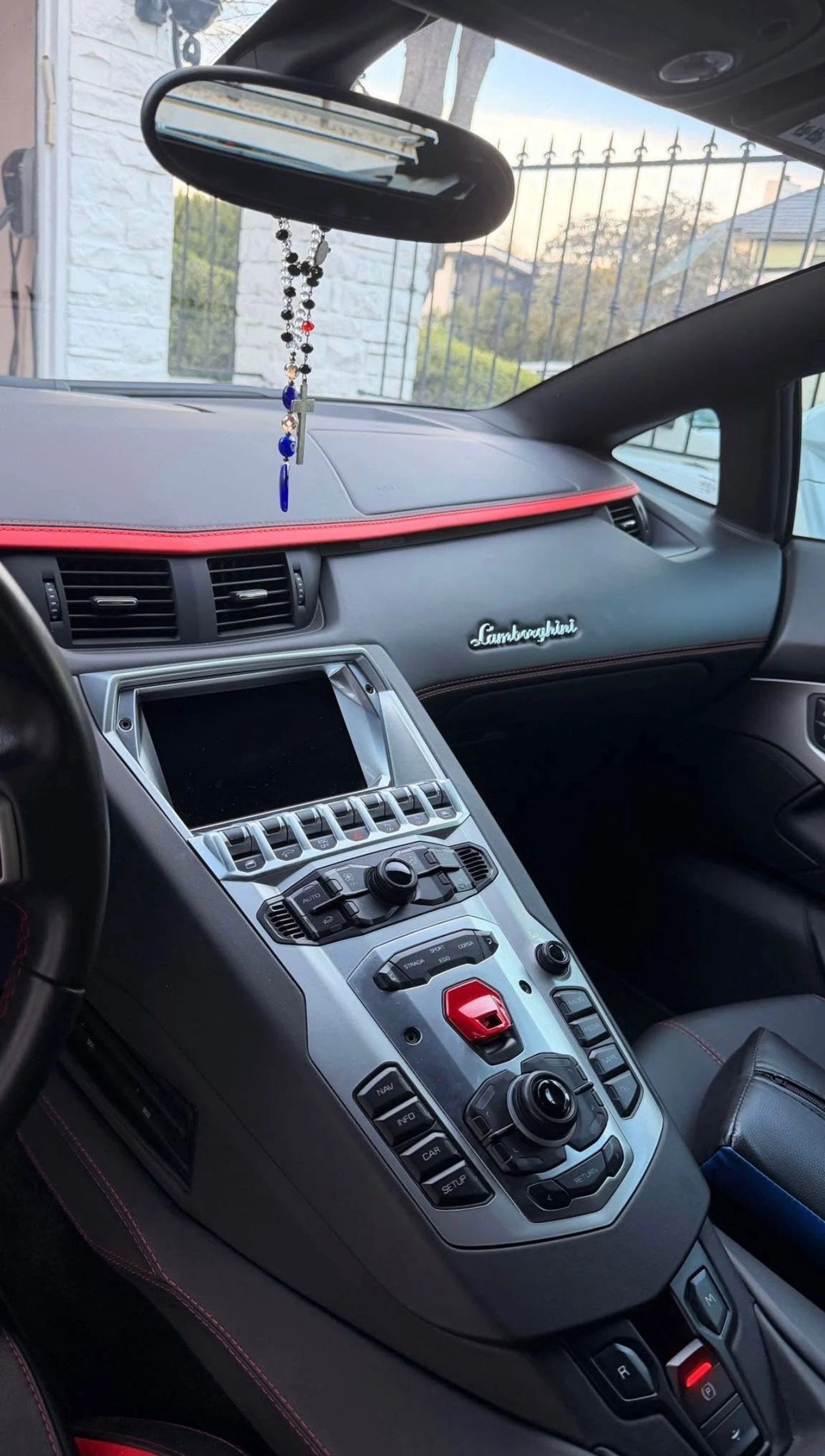 mph009_2398496175_Used_2018_Lamborghini_Aventador_LP_740_4_S_1771341560_510b28b209