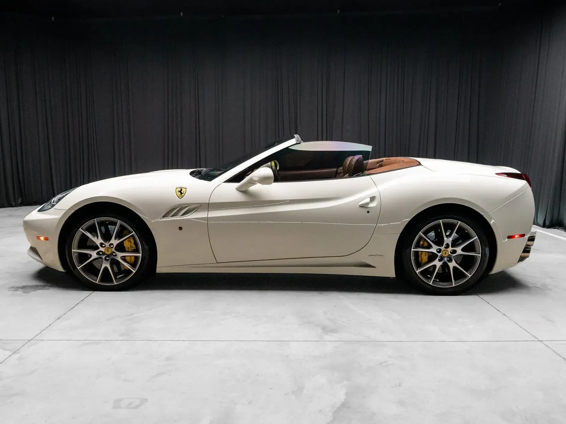 mph009_2401030084_260d791a_f2d7_413f_94b3_0bd5bef460f5_34761cc358