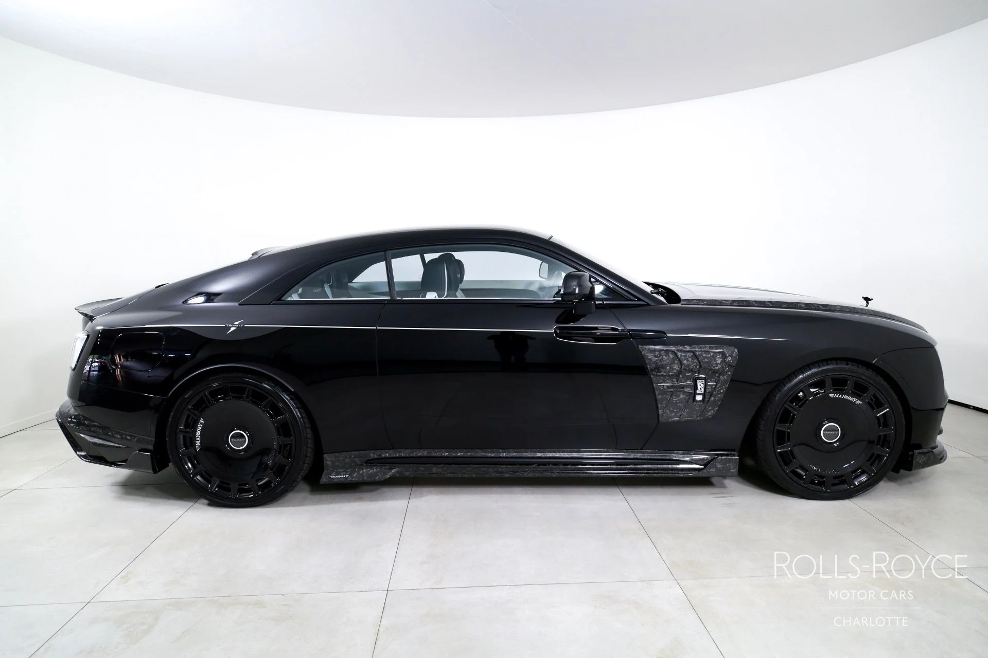 mph009_2401039175_Used_2024_Rolls_Royce_Spectre_1757714259_bb64649a80