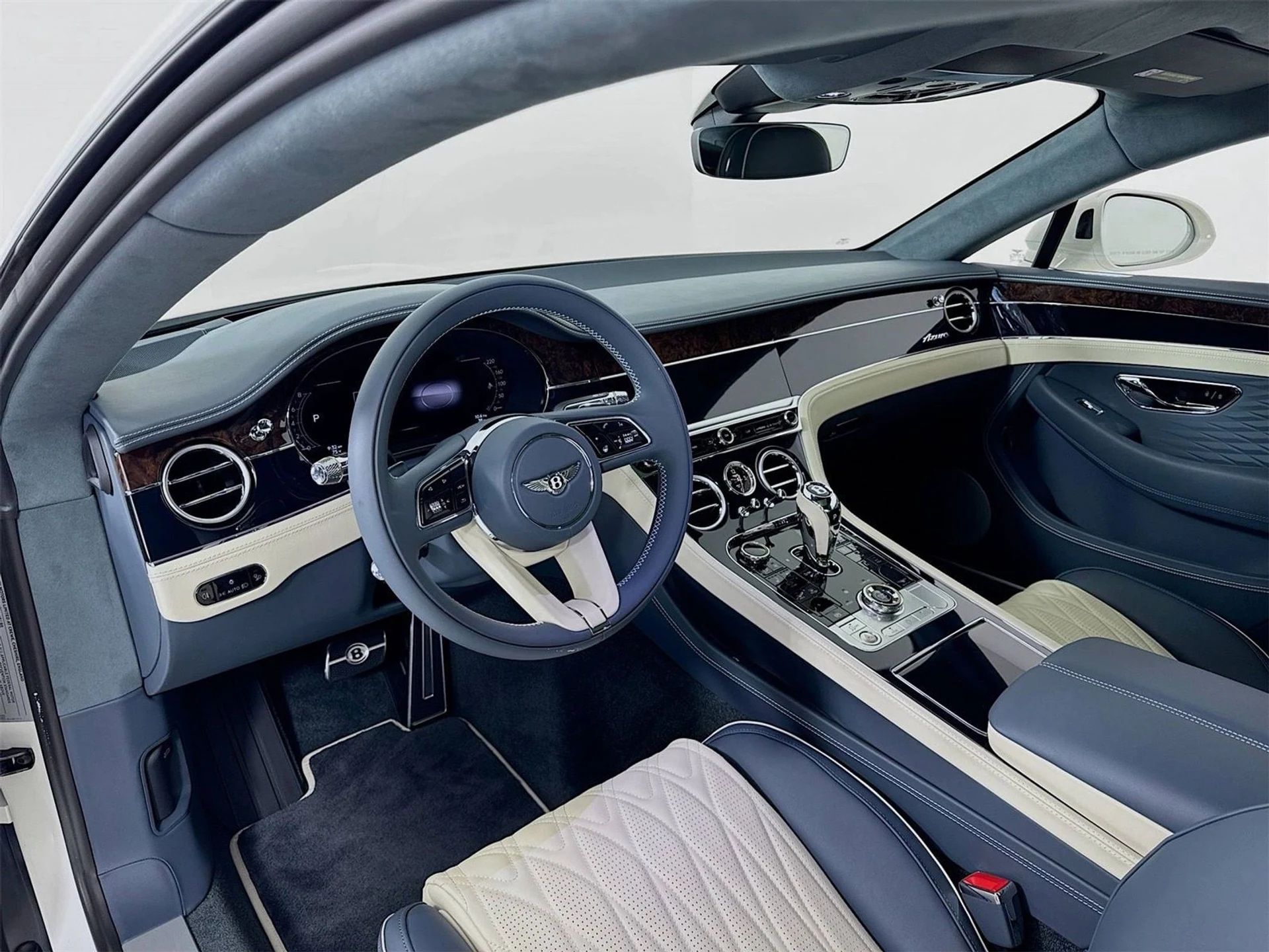 mph009_2408196679_b1a25cef063749f74148df7b53b8278fx_81bdfa748e