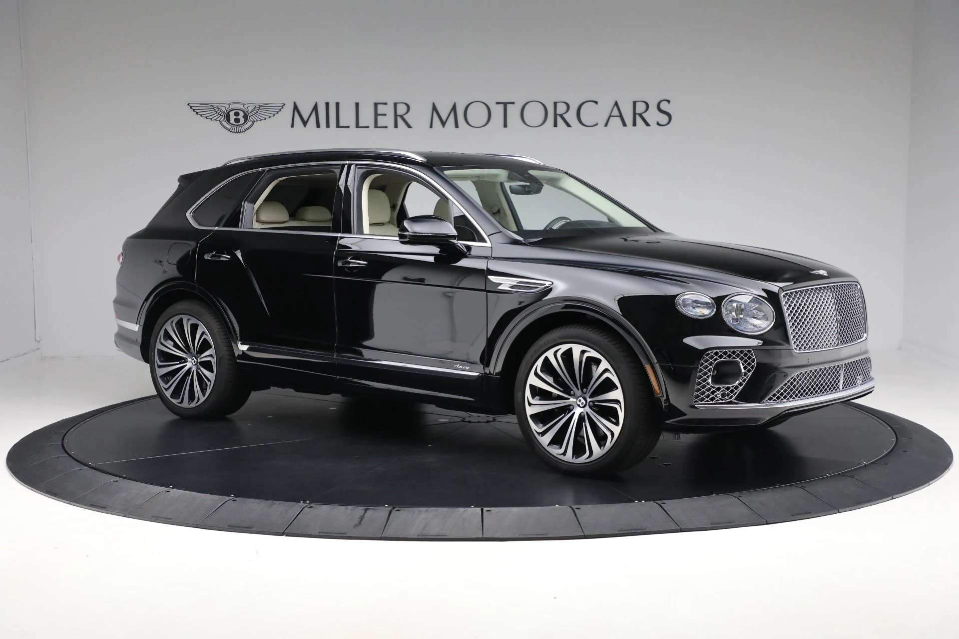 mph009_2408362787_Used_2023_Bentley_Bentayga_Azure_V8_caef9ea567