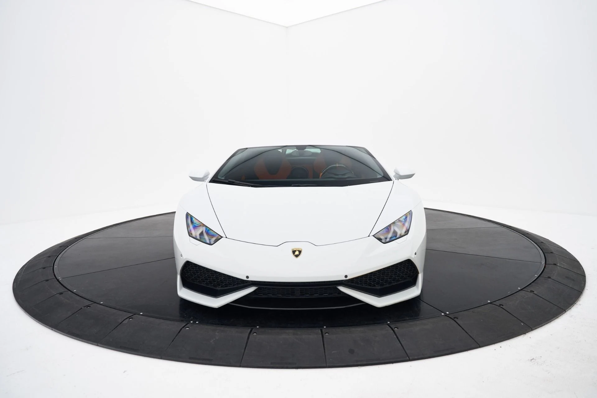 mph009_241459144_Used_2015_Lamborghini_Huracan_LP_610_4_1792523926_c0a98ffd98