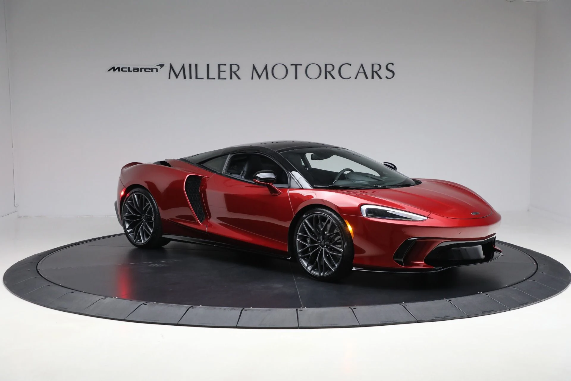 mph009_2416679829_New_2025_Mc_Laren_GTS_Tech_Lux_9c0cf350d0