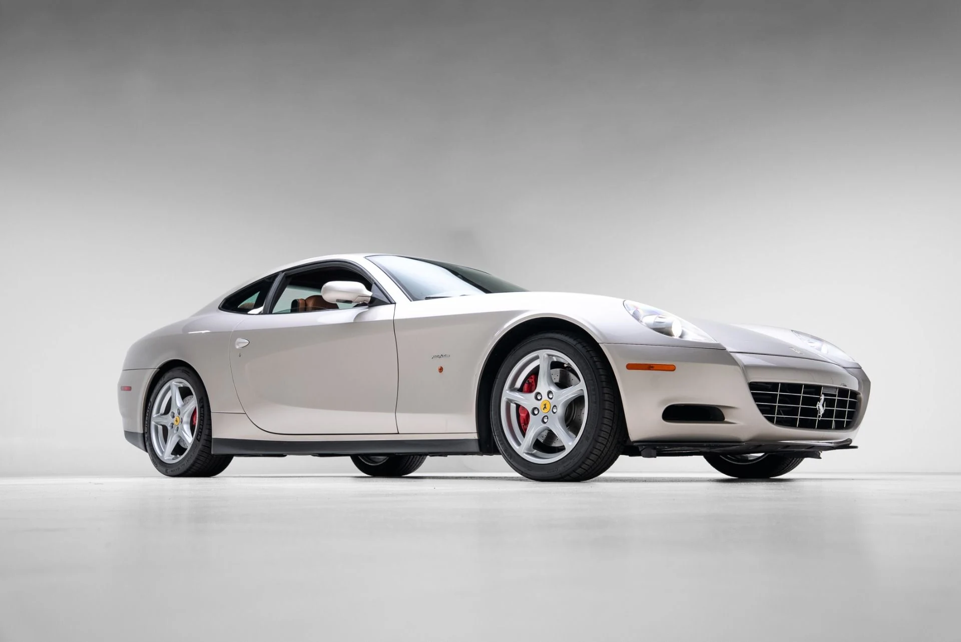 mph009_2418191727_Used_2005_Ferrari_612_Scaglietti_1774650455_efc7d9f0c4