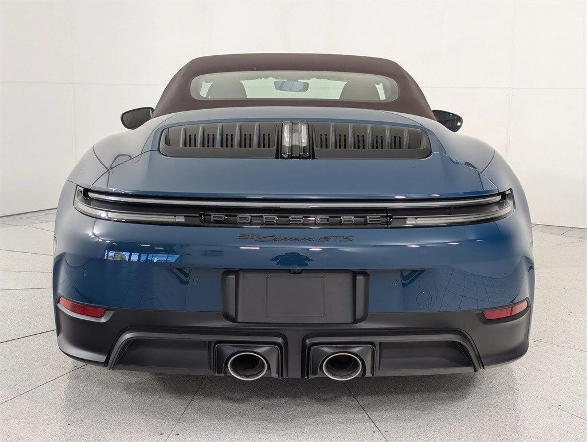 mph009_2422550194_e7f35e4722589a87997056dc8755b946x_9994f9947d